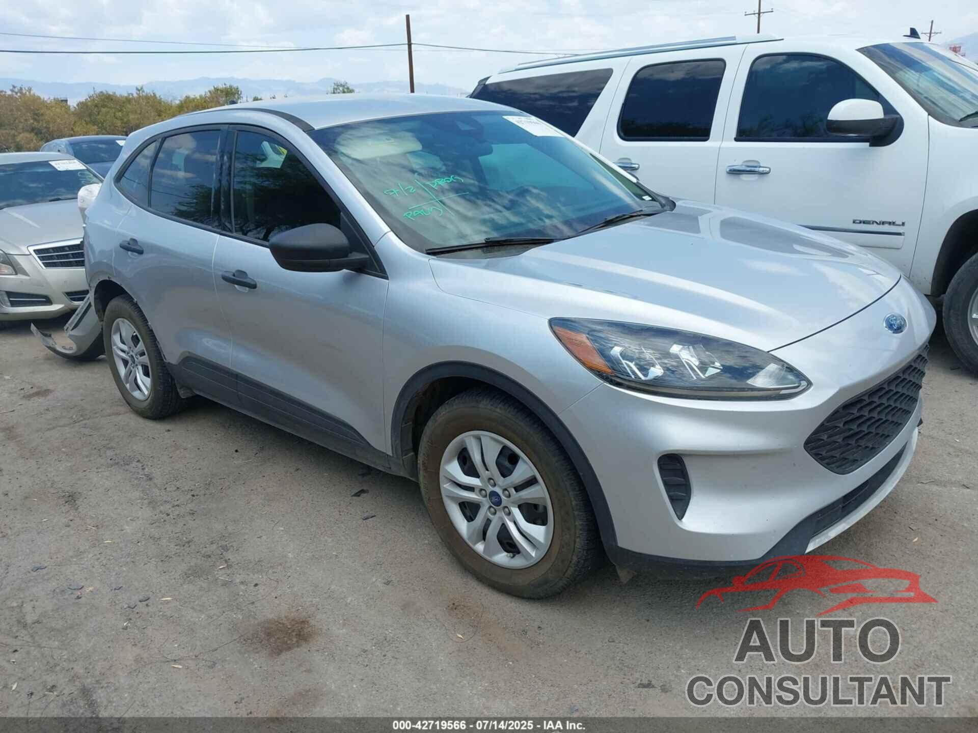 FORD ESCAPE 2020 - 1FMCU0F68LUA79004