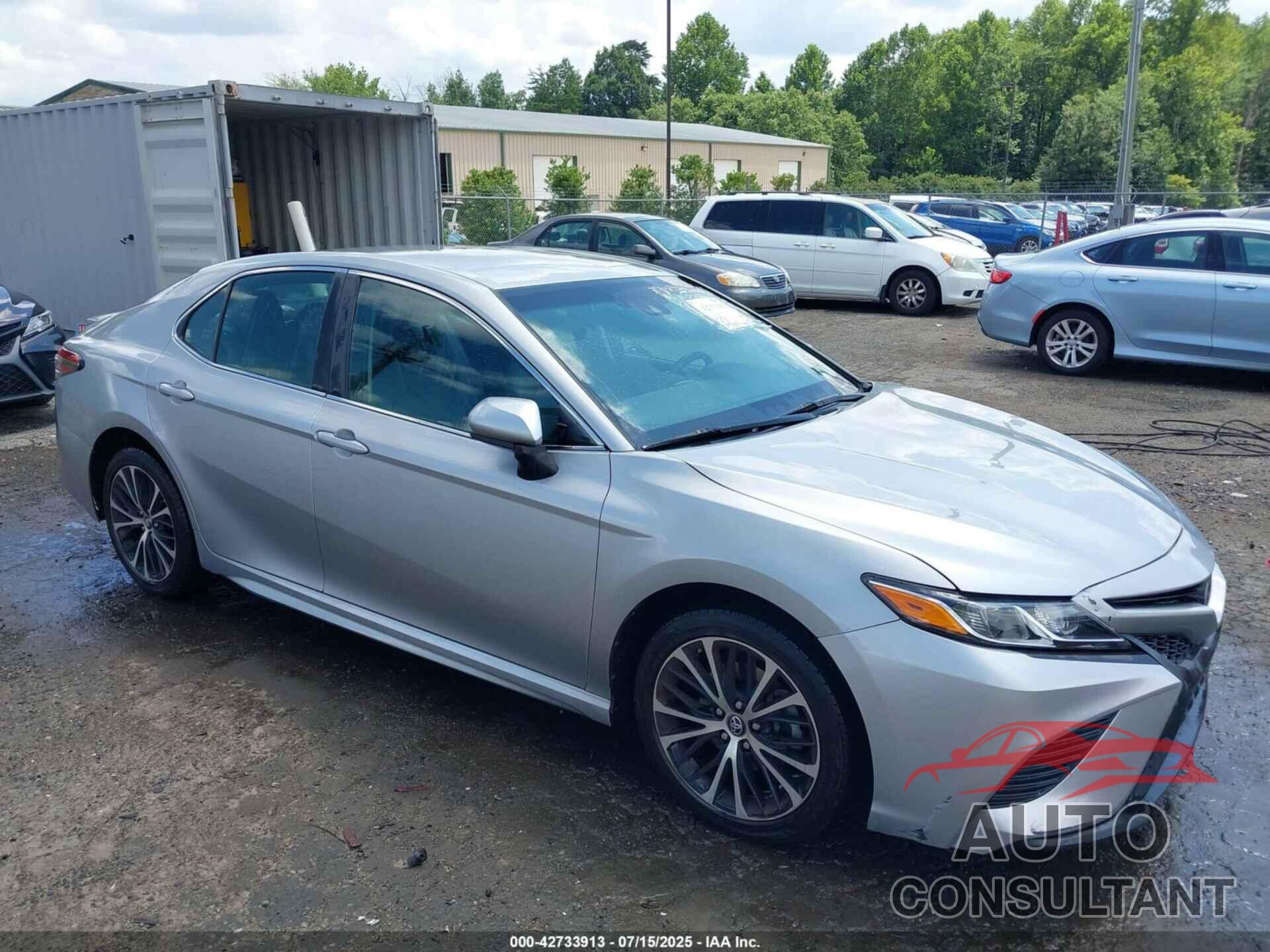 TOYOTA CAMRY 2018 - 4T1B11HK2JU606908