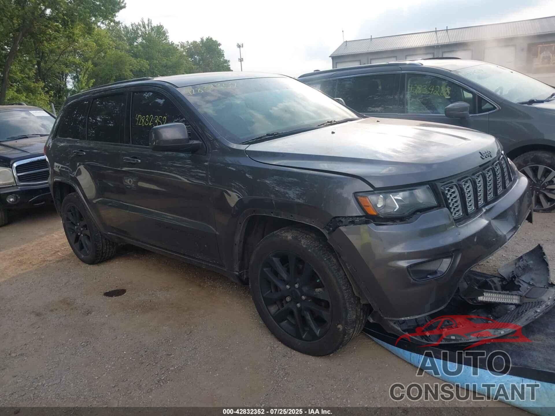 JEEP GRAND CHEROKEE 2018 - 1C4RJFAG4JC102517