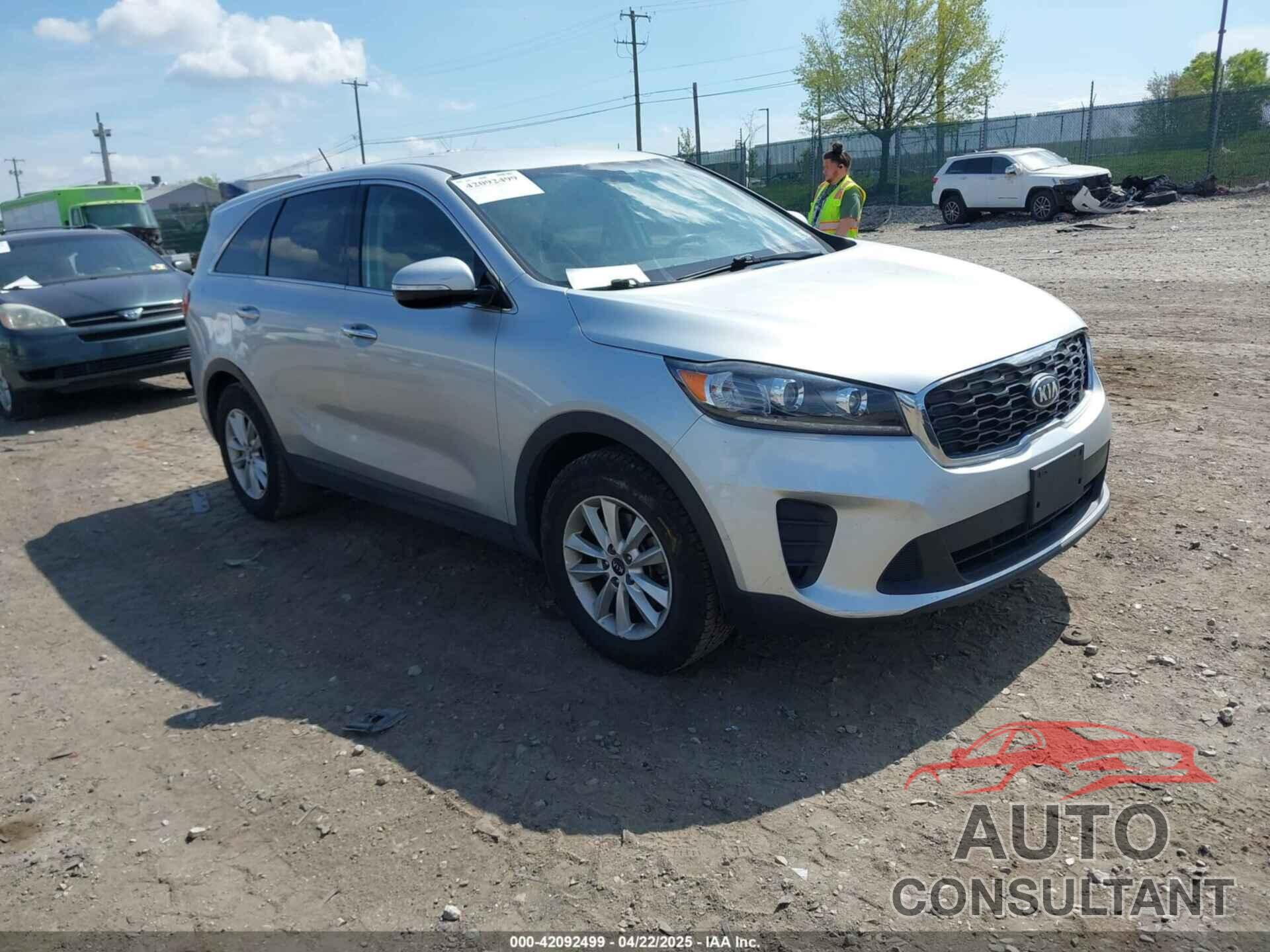 KIA SORENTO 2019 - 5XYPGDA51KG571442