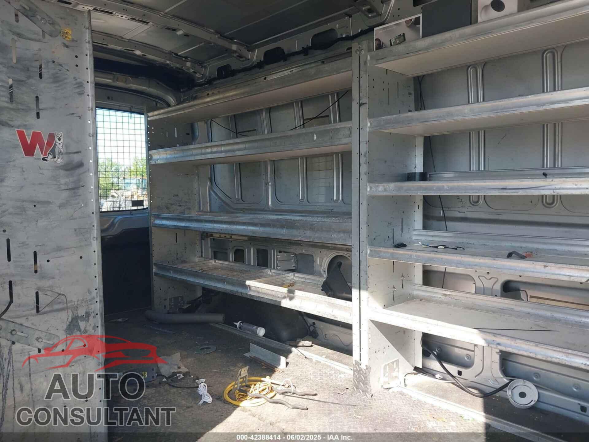 FORD TRANSIT-250 2015 - 1FTNR2CM3FKA08838