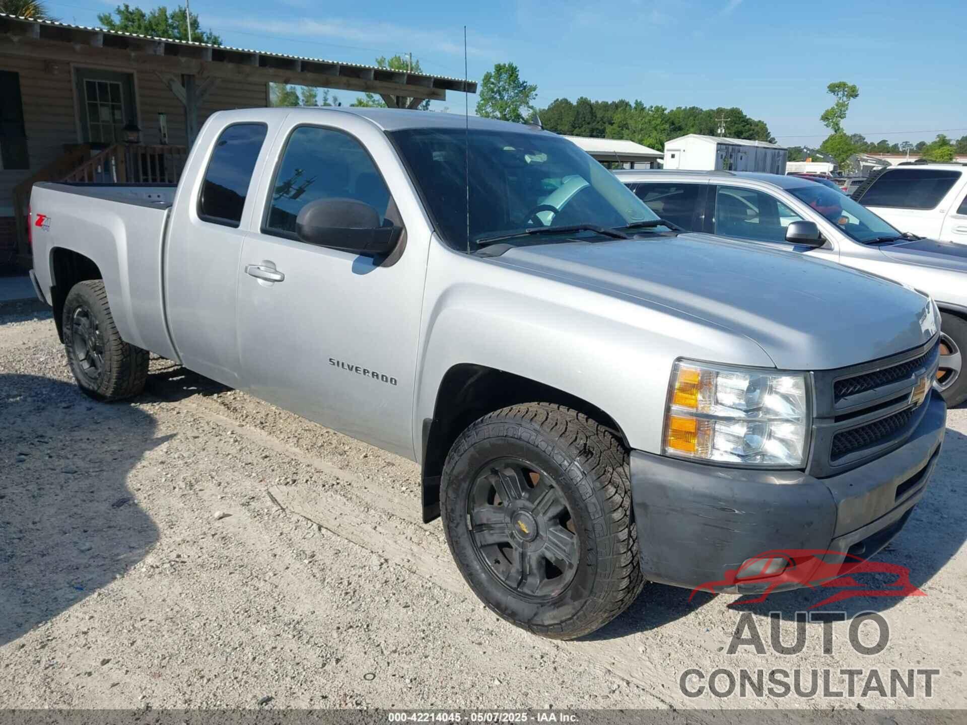 CHEVROLET SILVERADO 1500 2013 - 1GCRKTE78DZ264027