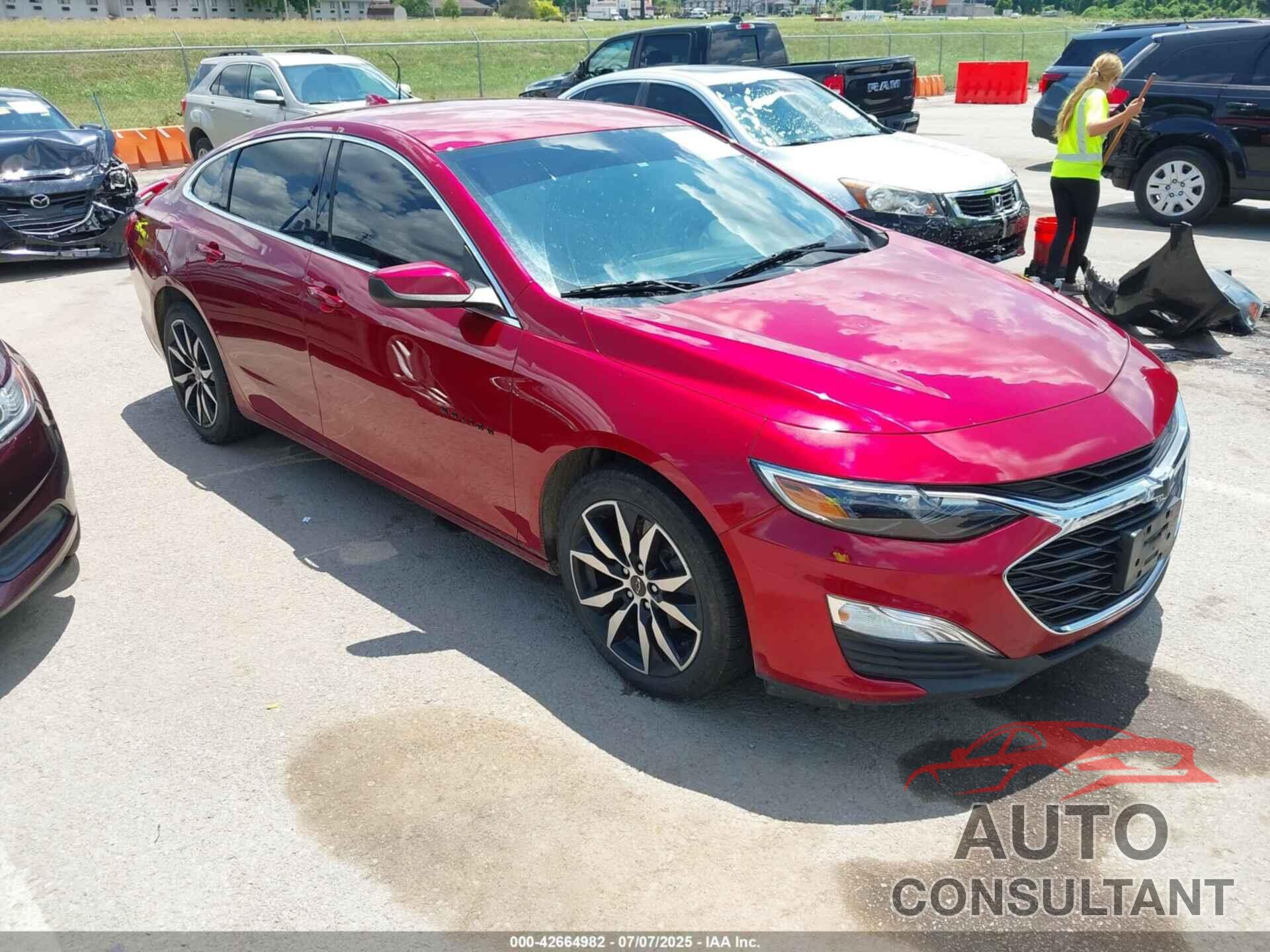 CHEVROLET MALIBU 2022 - 1G1ZG5STXNF106069
