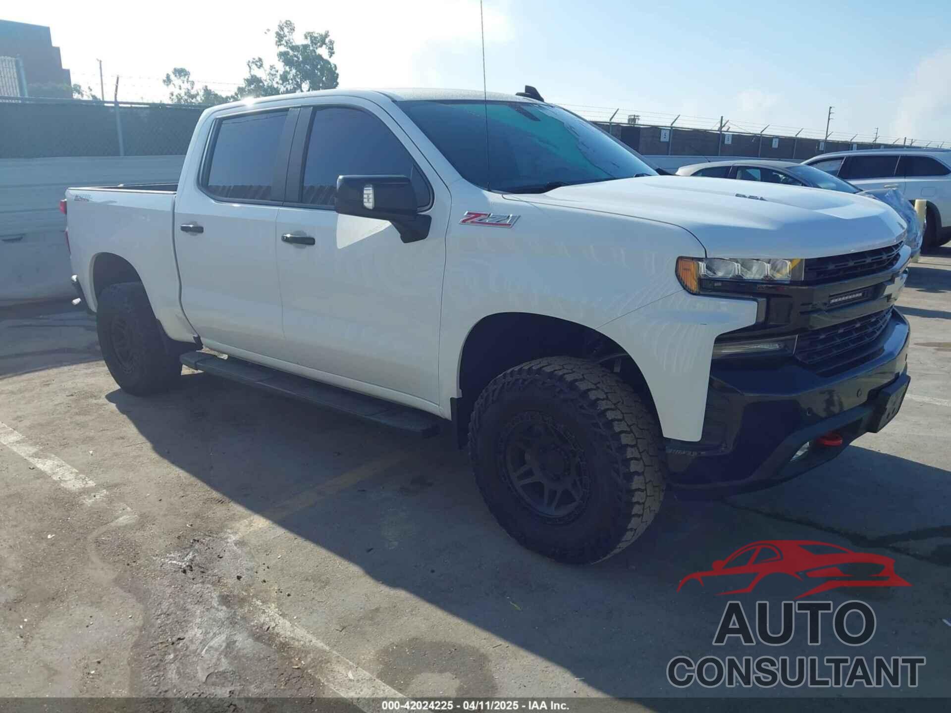 CHEVROLET SILVERADO 1500 2021 - 1GCPYFEL3MZ129400