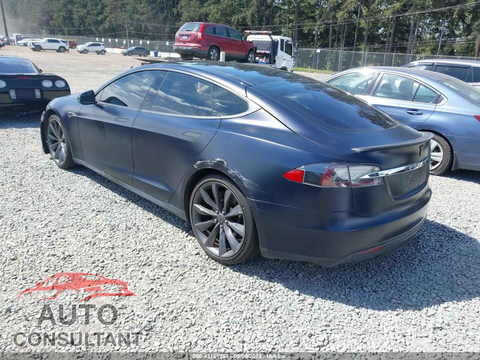 TESLA MODEL S 2013 - 5YJSA1DP2DFP06669