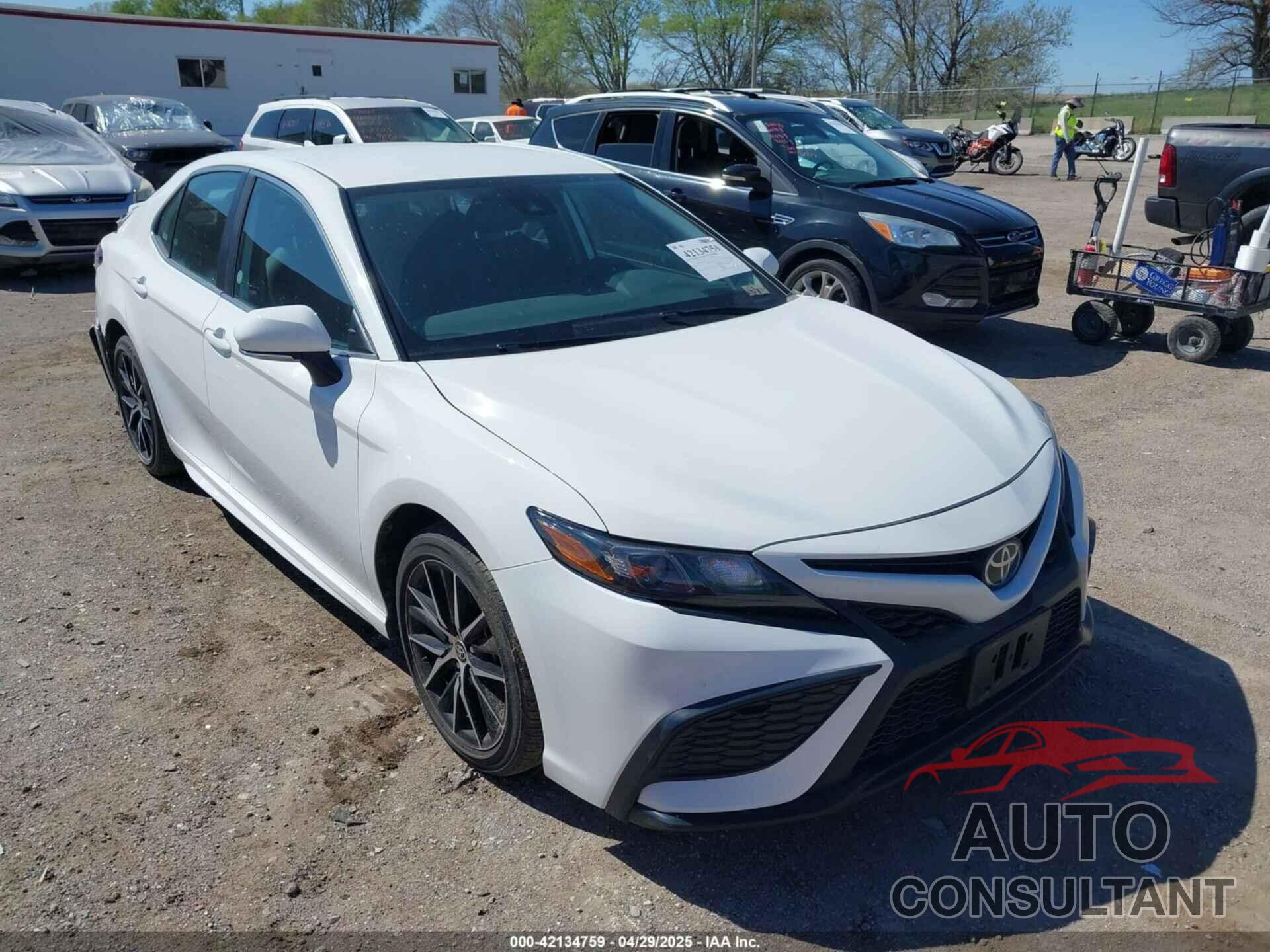 TOYOTA CAMRY 2024 - 4T1G11AK4RU247587