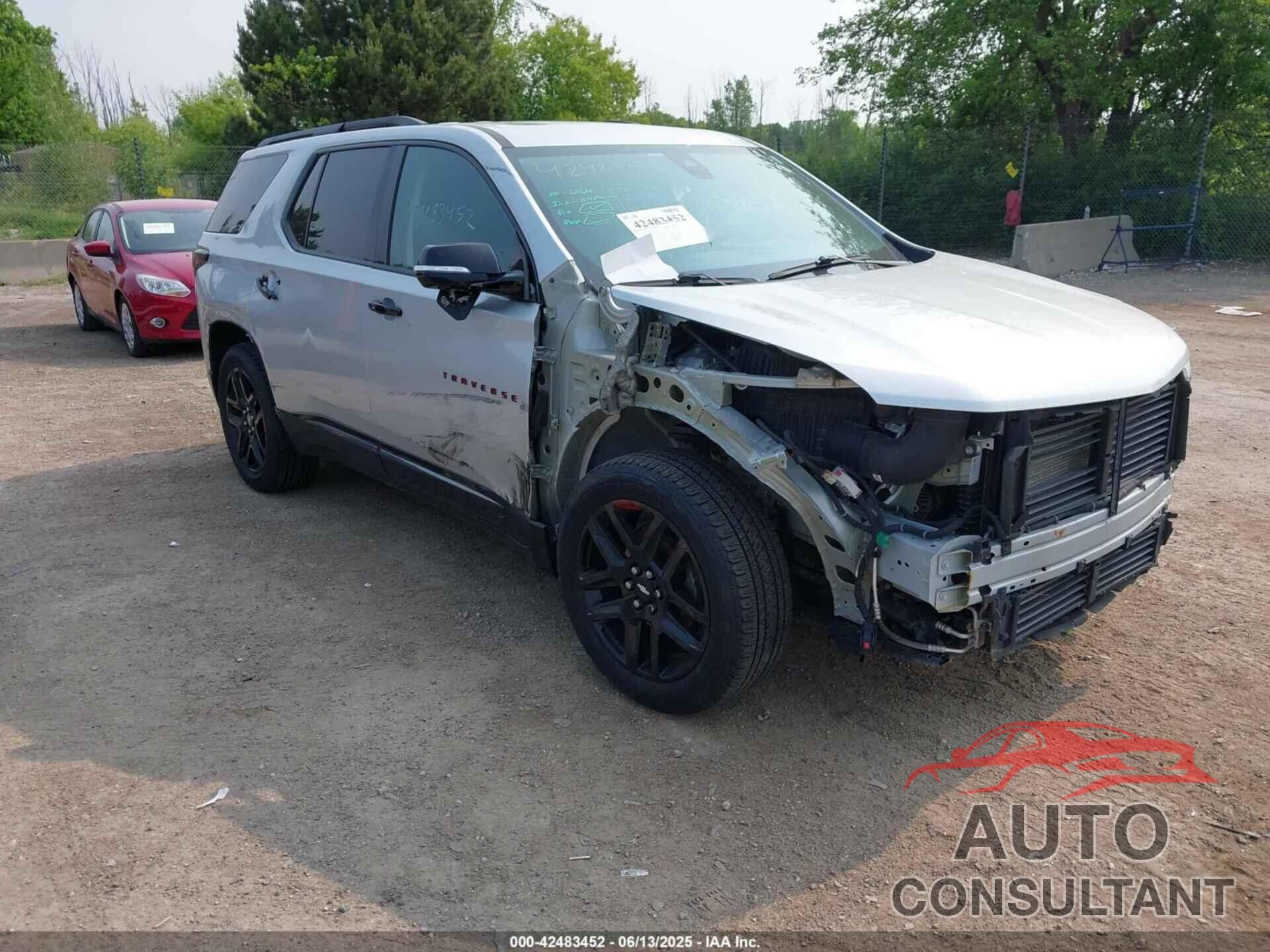 CHEVROLET TRAVERSE 2018 - 1GNEVJKW8JJ208080