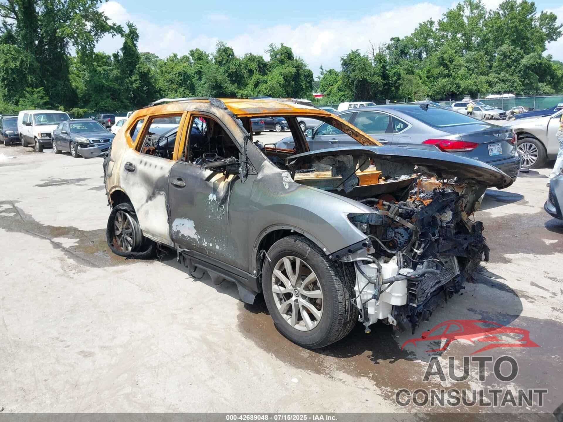 NISSAN ROGUE 2018 - KNMAT2MV3JP530291