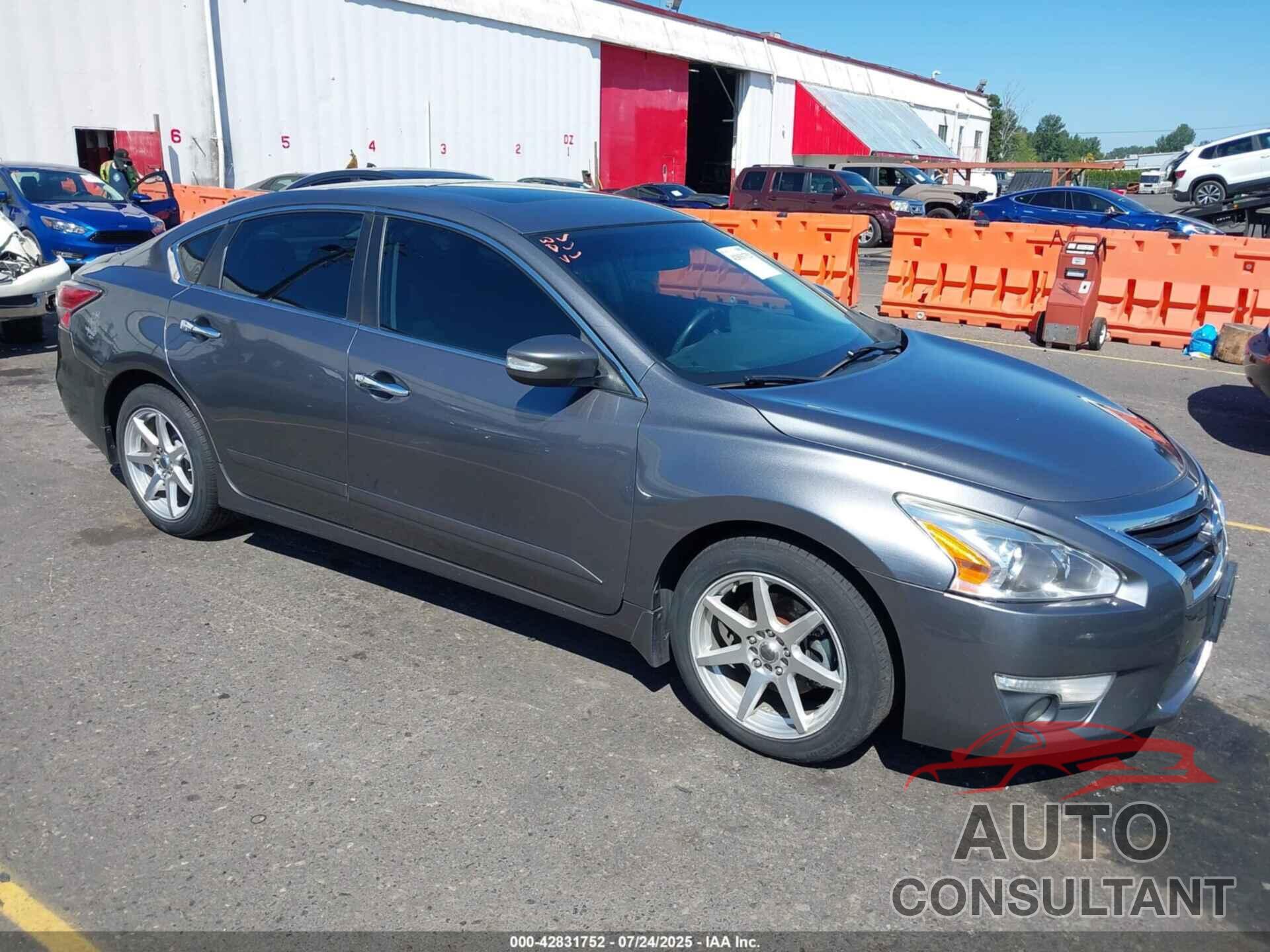 NISSAN ALTIMA 2015 - 1N4AL3AP0FC590030