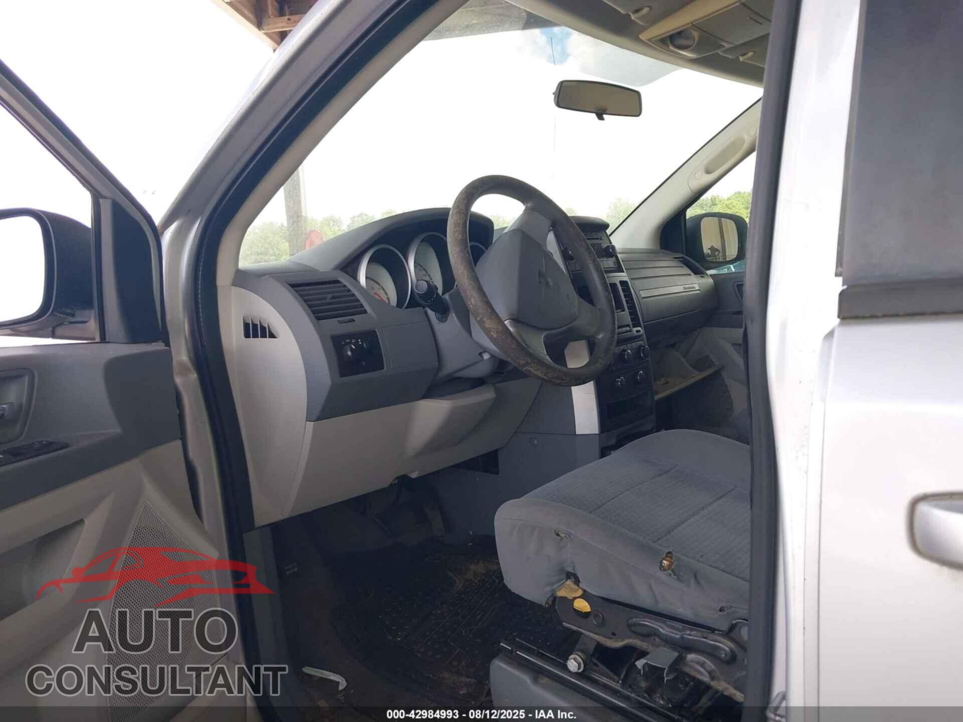 DODGE GRAND CARAVAN 2010 - 2D4RN4DE2AR166830