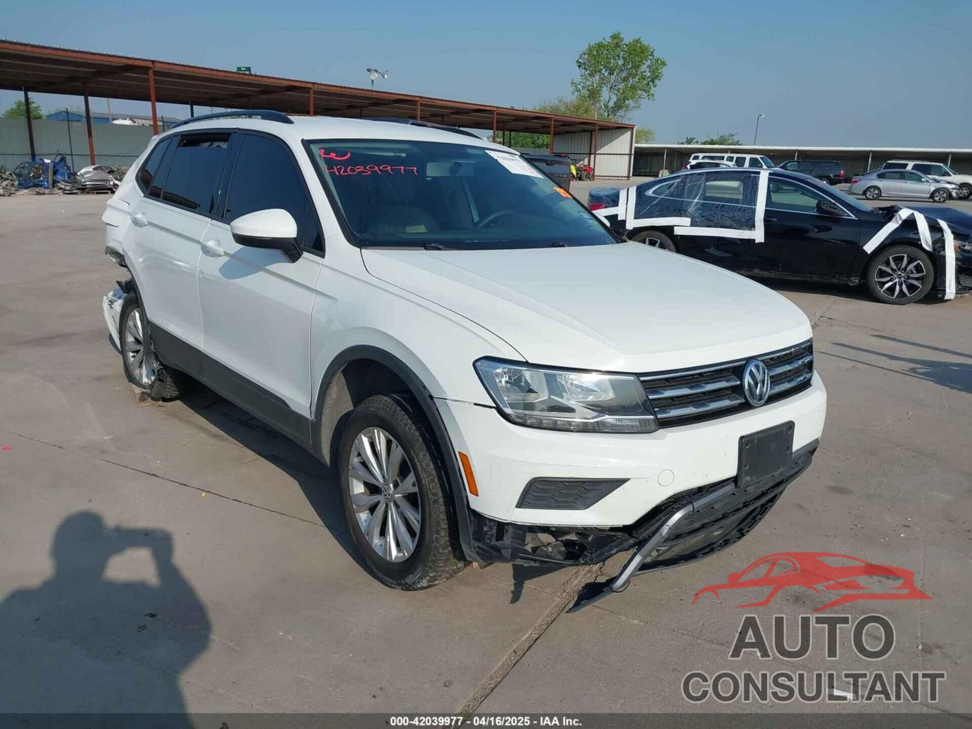 VOLKSWAGEN TIGUAN 2018 - 3VV1B7AX1JM119971