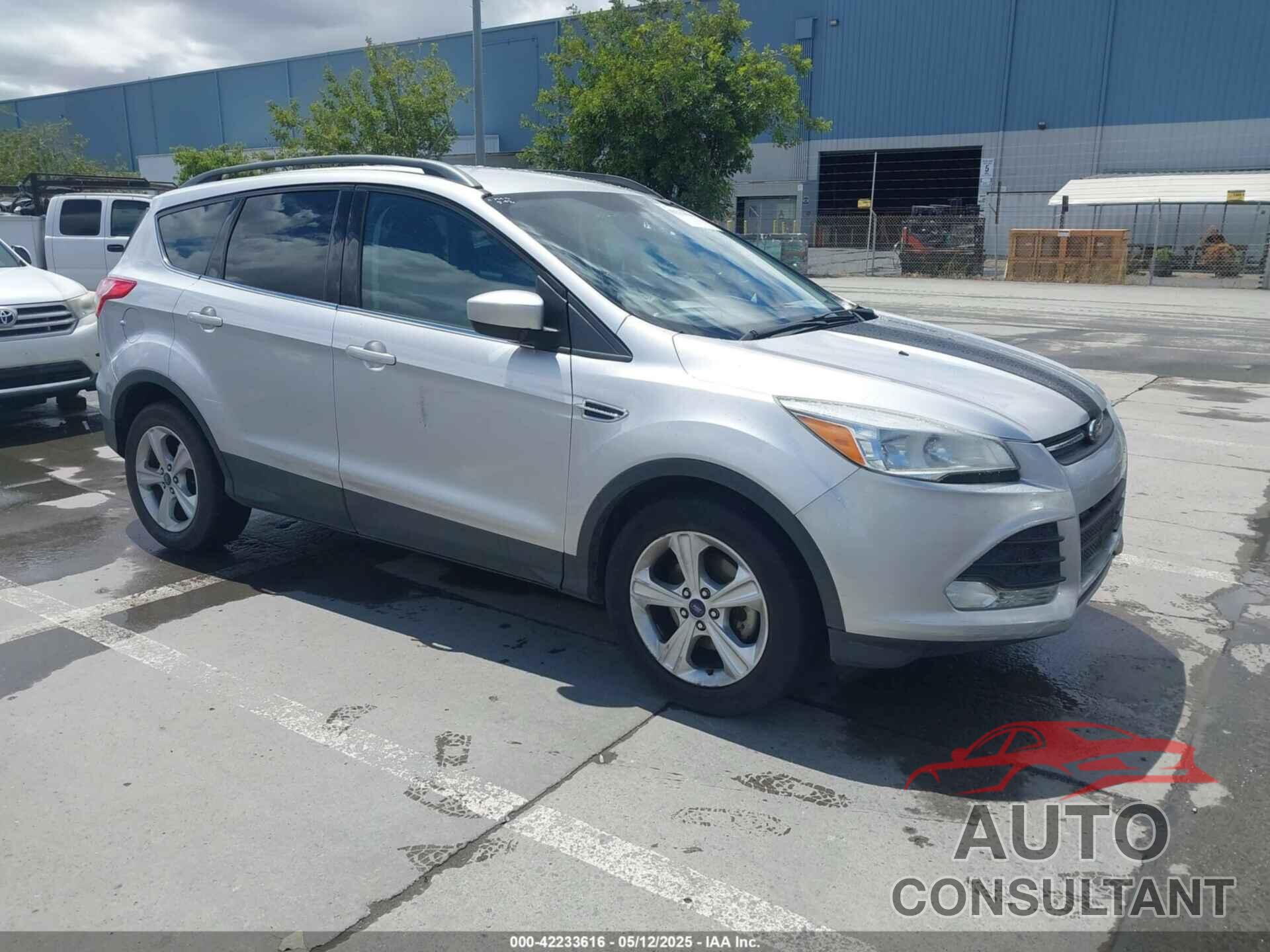 FORD ESCAPE 2016 - 1FMCU0GX3GUC30165