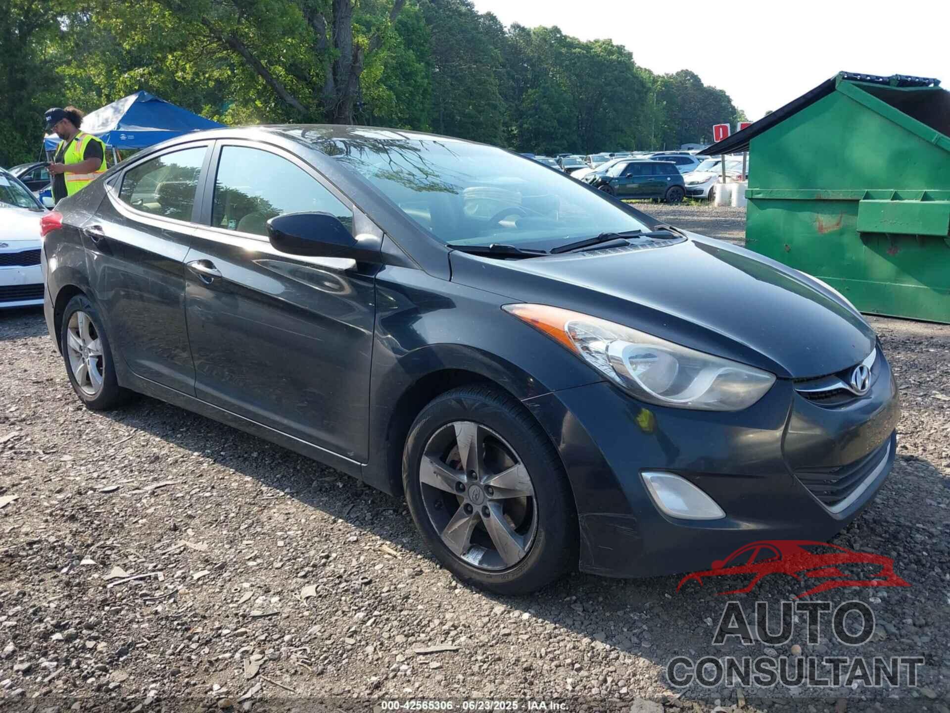 HYUNDAI ELANTRA 2012 - KMHDH4AE0CU352242