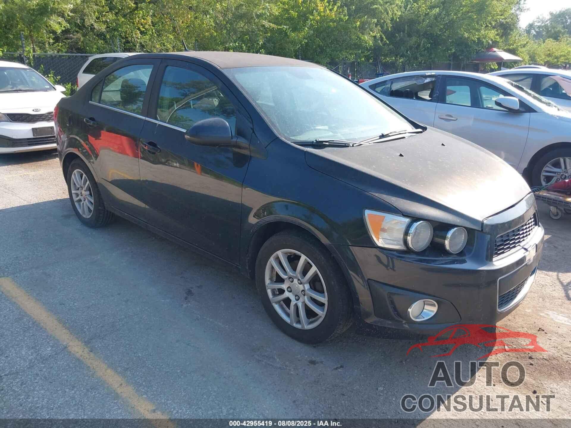 CHEVROLET SONIC 2013 - 1G1JD5SGXD4124137