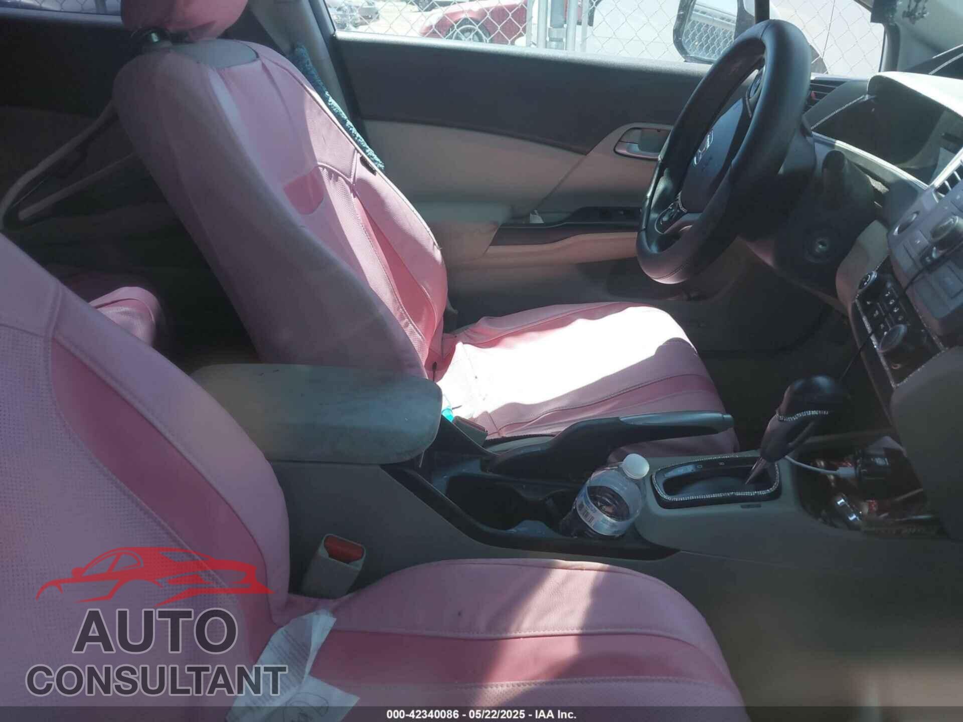 HONDA CIVIC 2012 - 2HGFB2F63CH570796