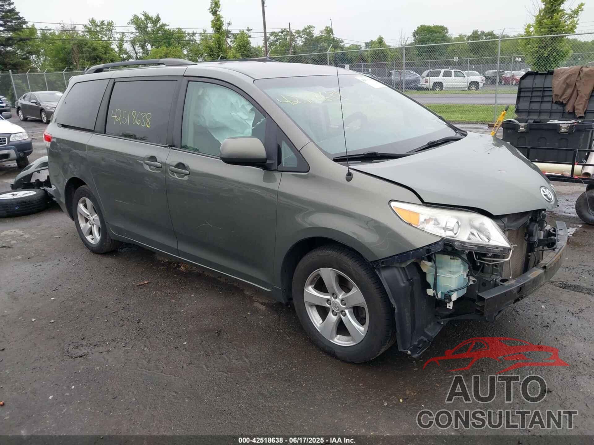 TOYOTA SIENNA 2012 - 5TDKK3DC9CS176135