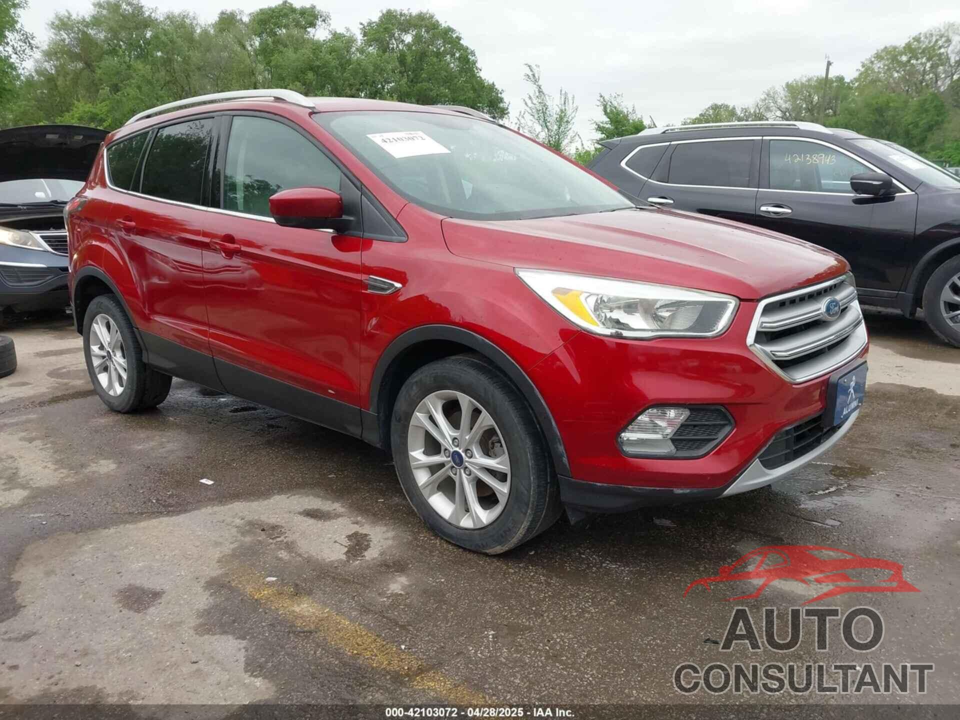 FORD ESCAPE 2017 - 1FMCU0GD1HUA14192