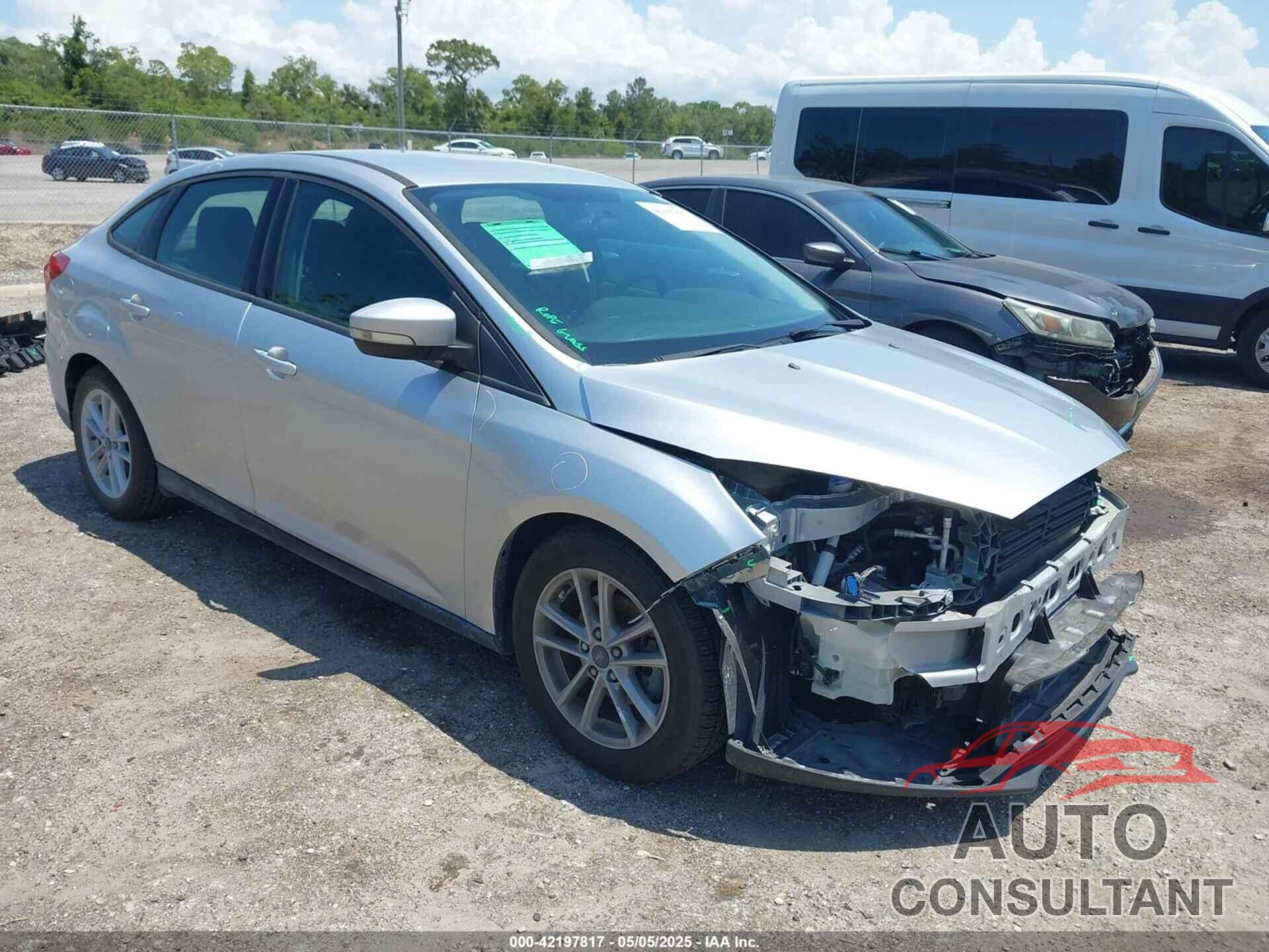 FORD FOCUS 2017 - 1FADP3F25HL304819