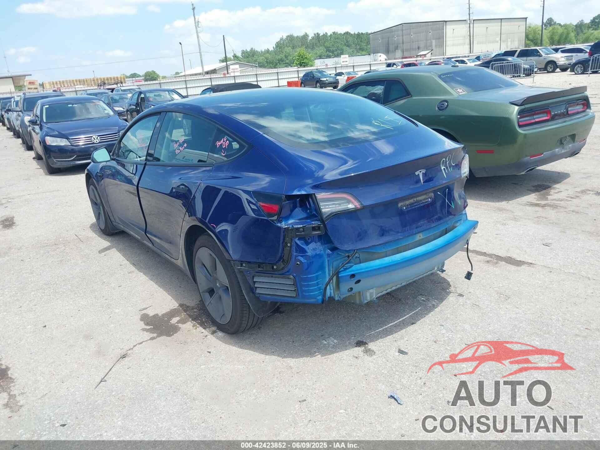 TESLA MODEL 3 2023 - 5YJ3E1EA5PF479002