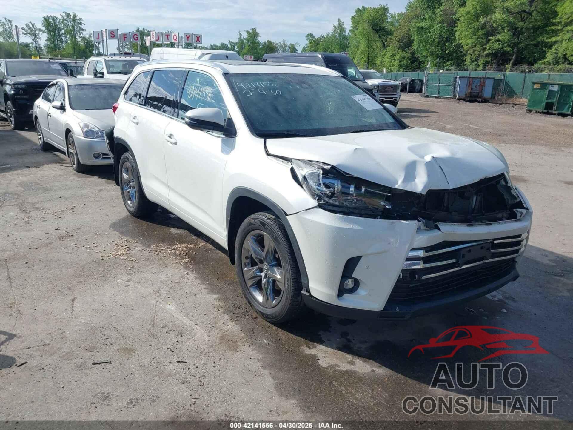 TOYOTA HIGHLANDER 2019 - 5TDDZRFH8KS968209
