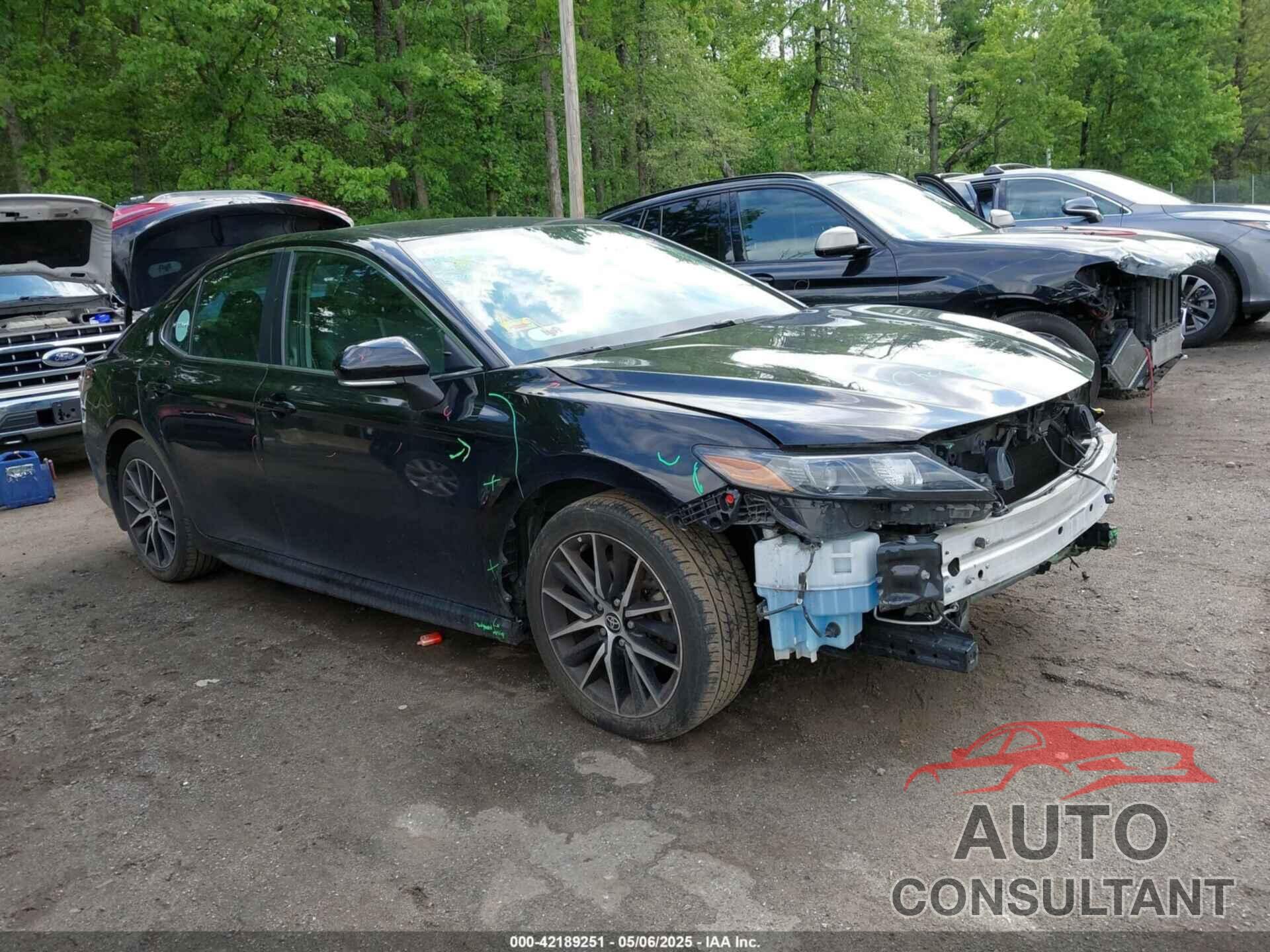 TOYOTA CAMRY 2022 - 4T1G11AK2NU065736