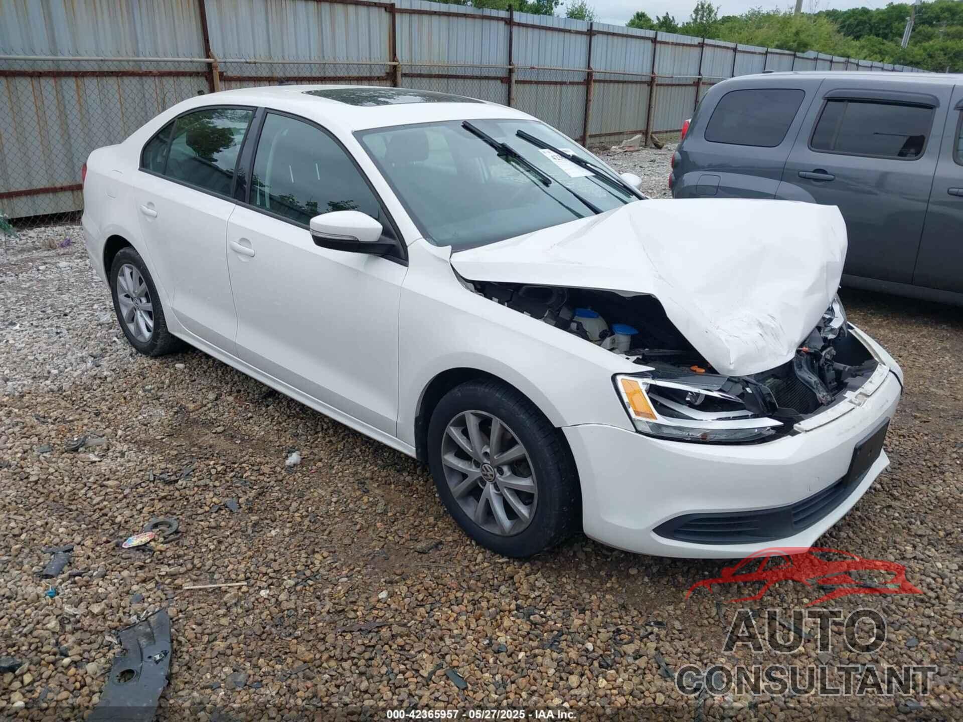 VOLKSWAGEN JETTA 2012 - 3VWDX7AJ5CM062621