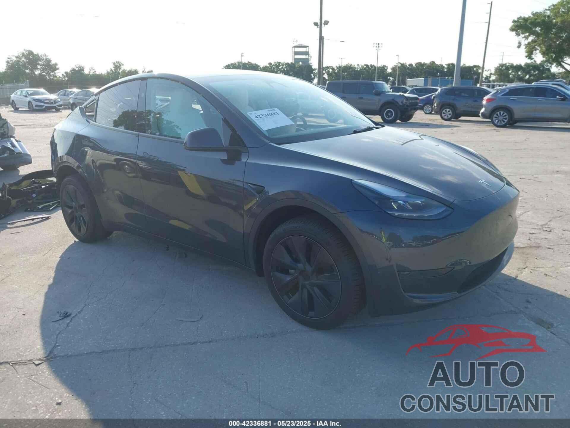 TESLA MODEL Y 2024 - 7SAYGDED6RA334775