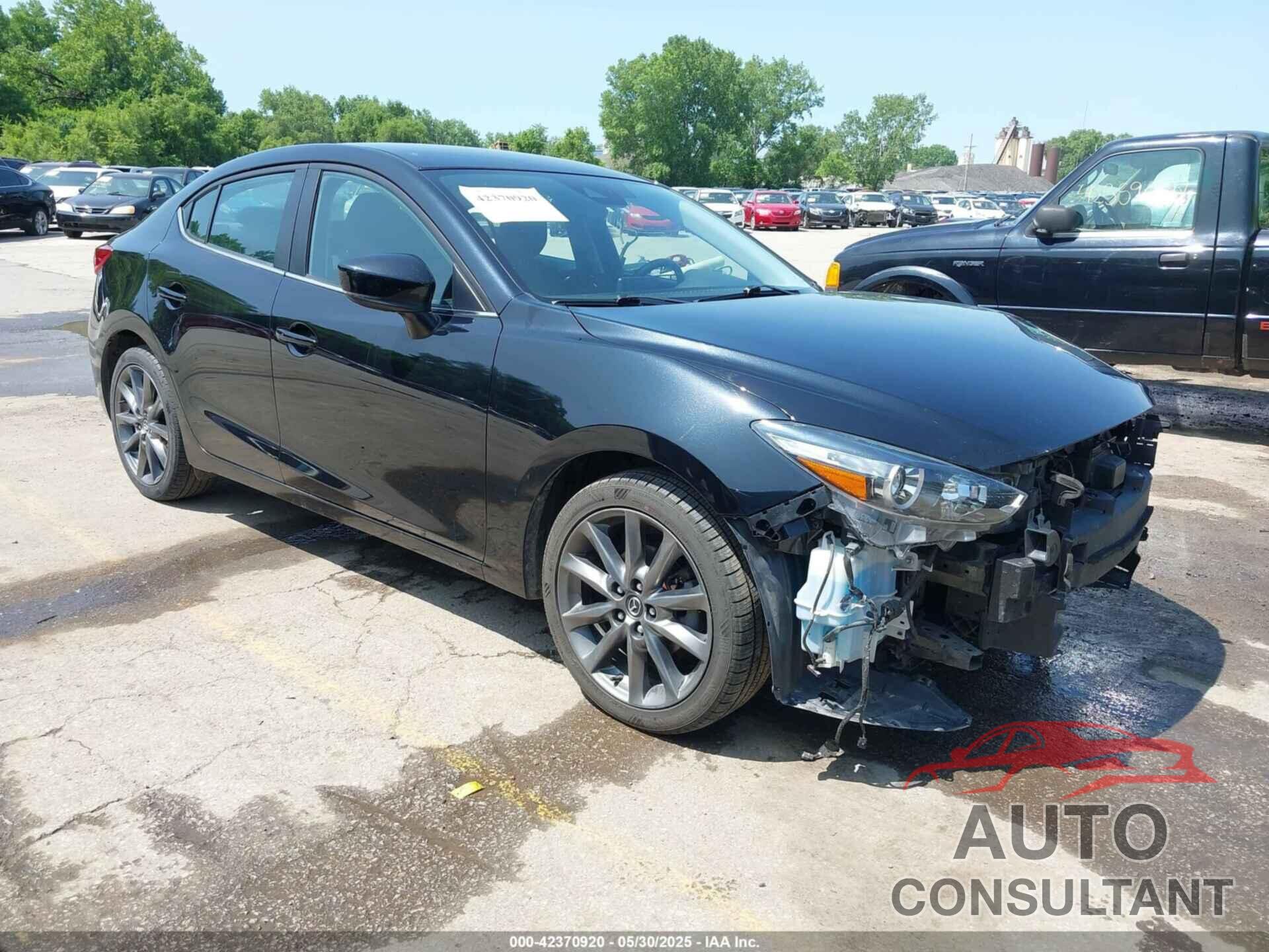 MAZDA MAZDA3 2018 - 3MZBN1V35JM259226