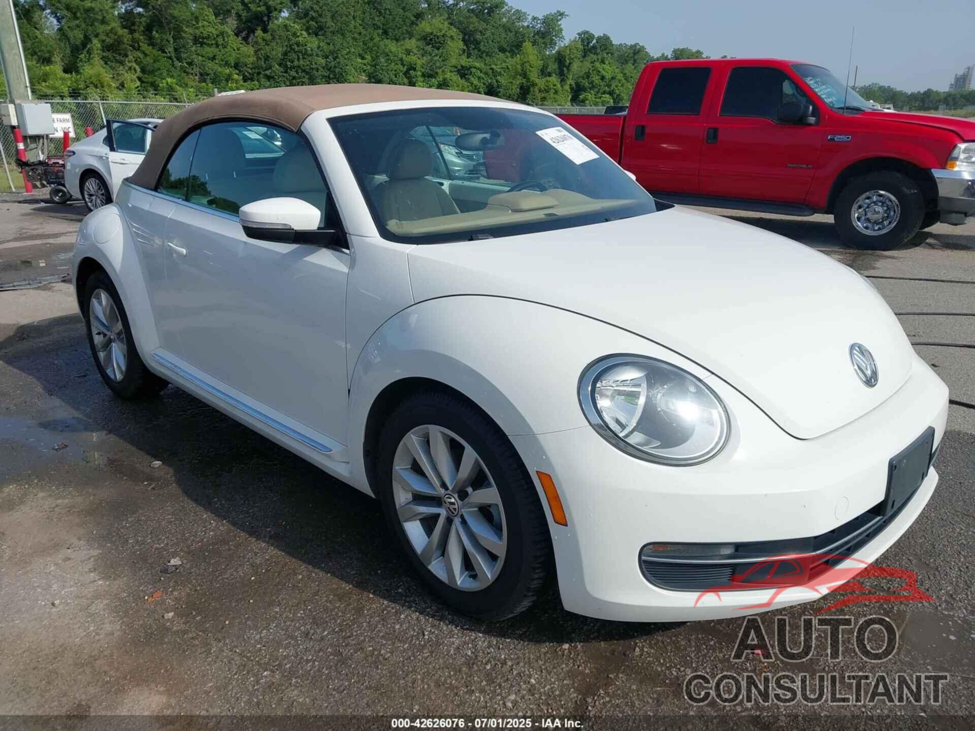 VOLKSWAGEN BEETLE 2013 - 3VW5L7AT9DM821757