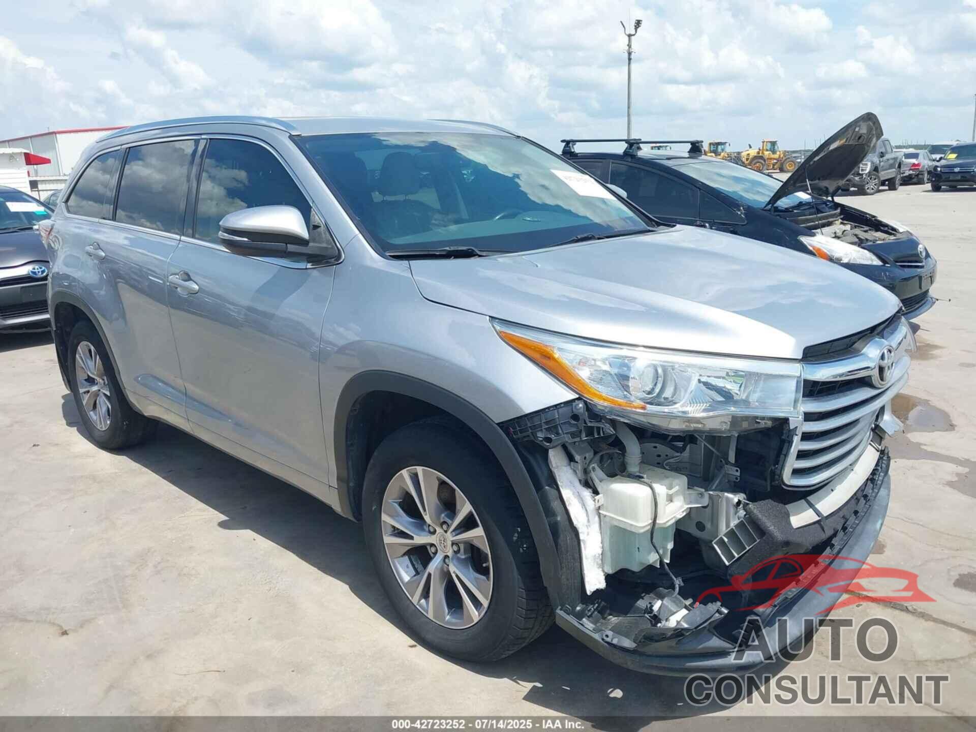 TOYOTA HIGHLANDER 2015 - 5TDKKRFH9FS106456