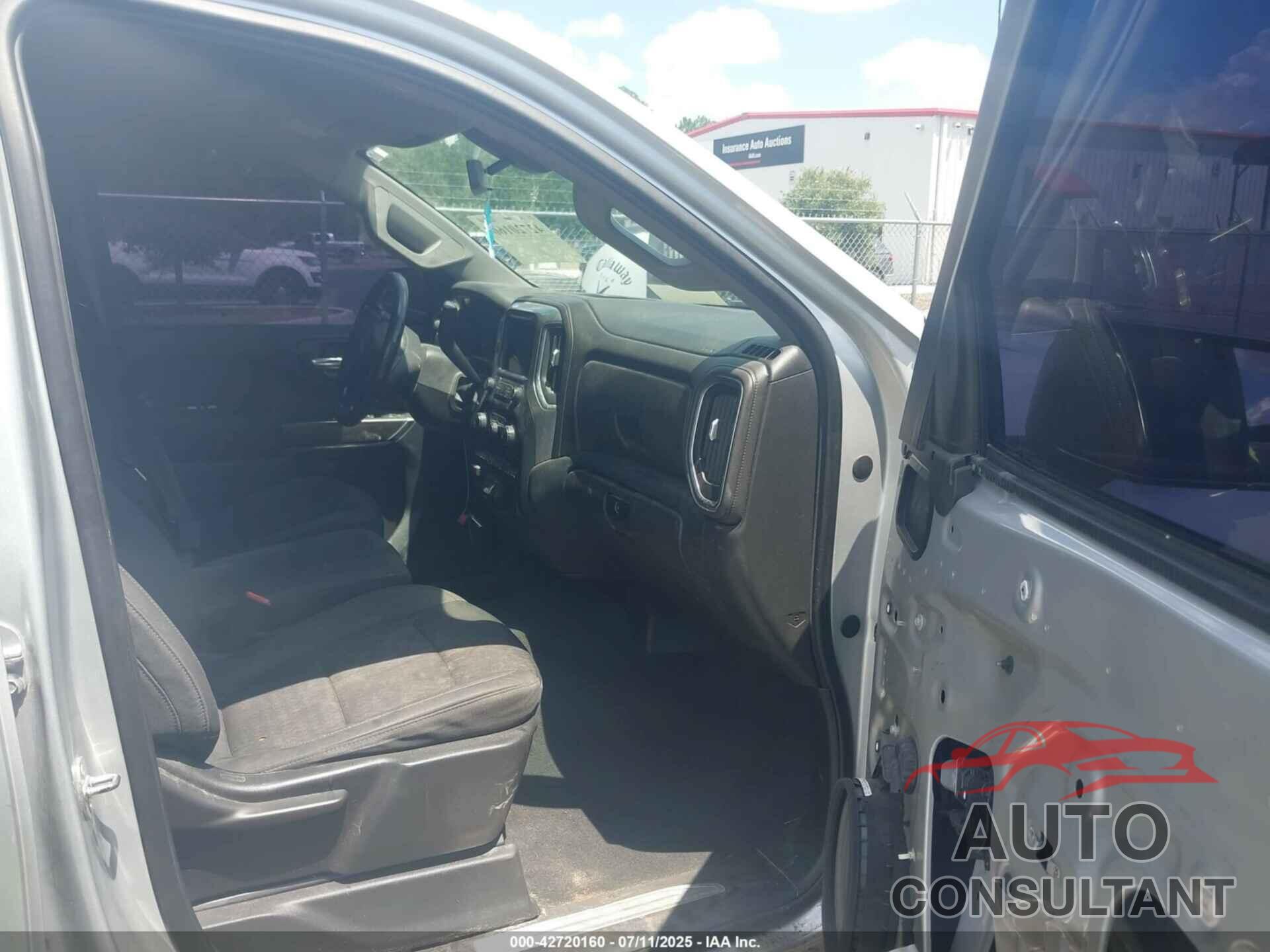 CHEVROLET SILVERADO 1500 2019 - 1GCRYDEK4KZ314976
