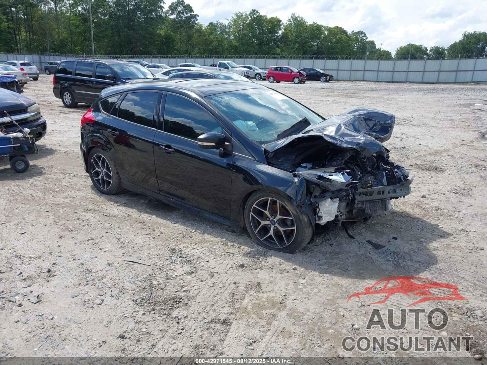 FORD FOCUS 2015 - 1FADP3K23FL386827