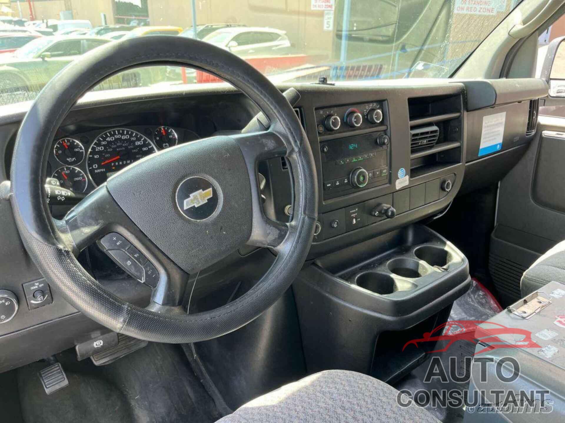 CHEVROLET EXPRESS 2500 2012 - 1GCWGFCA5C1177459