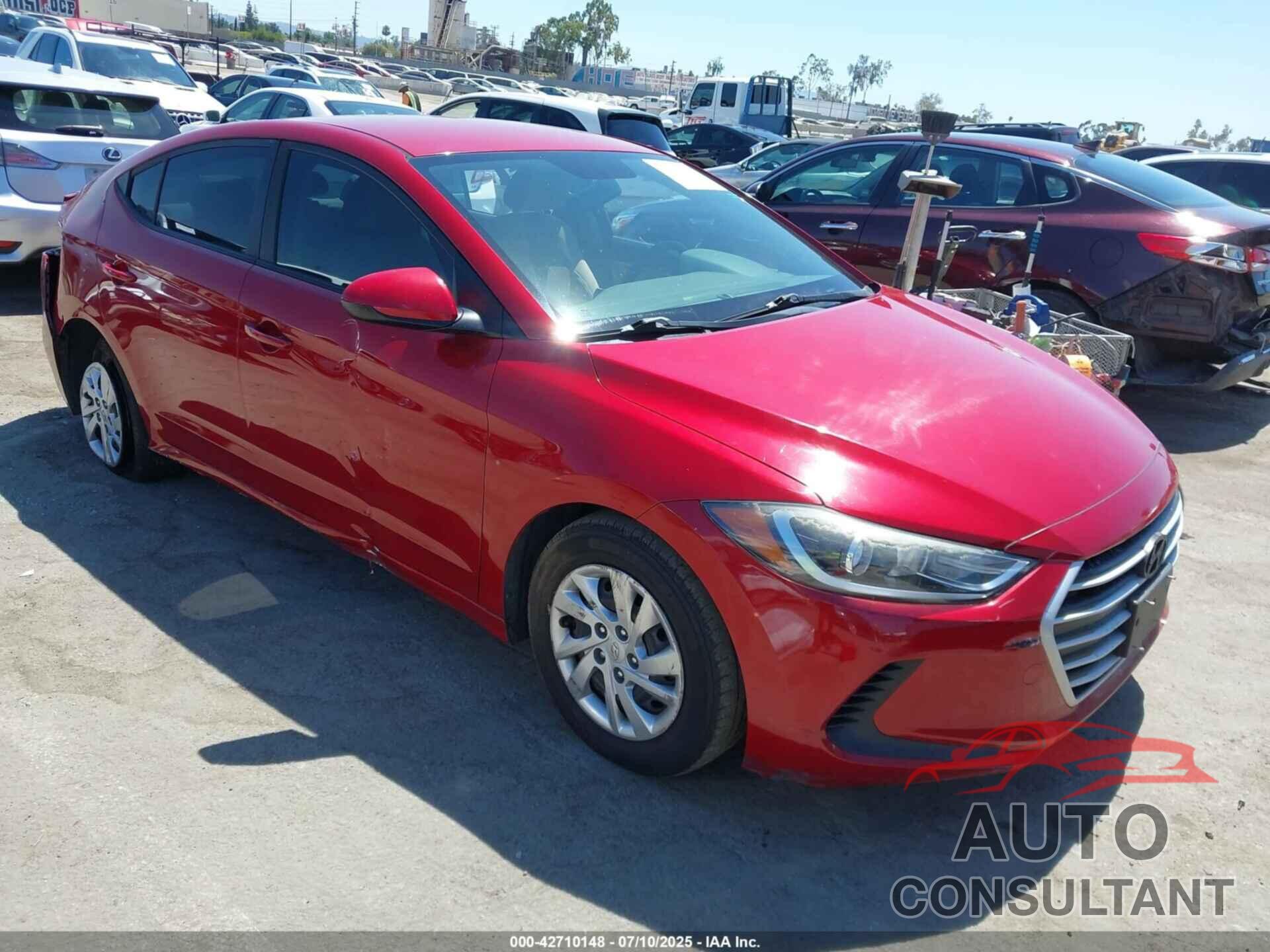 HYUNDAI ELANTRA 2018 - KMHD74LF0JU547375