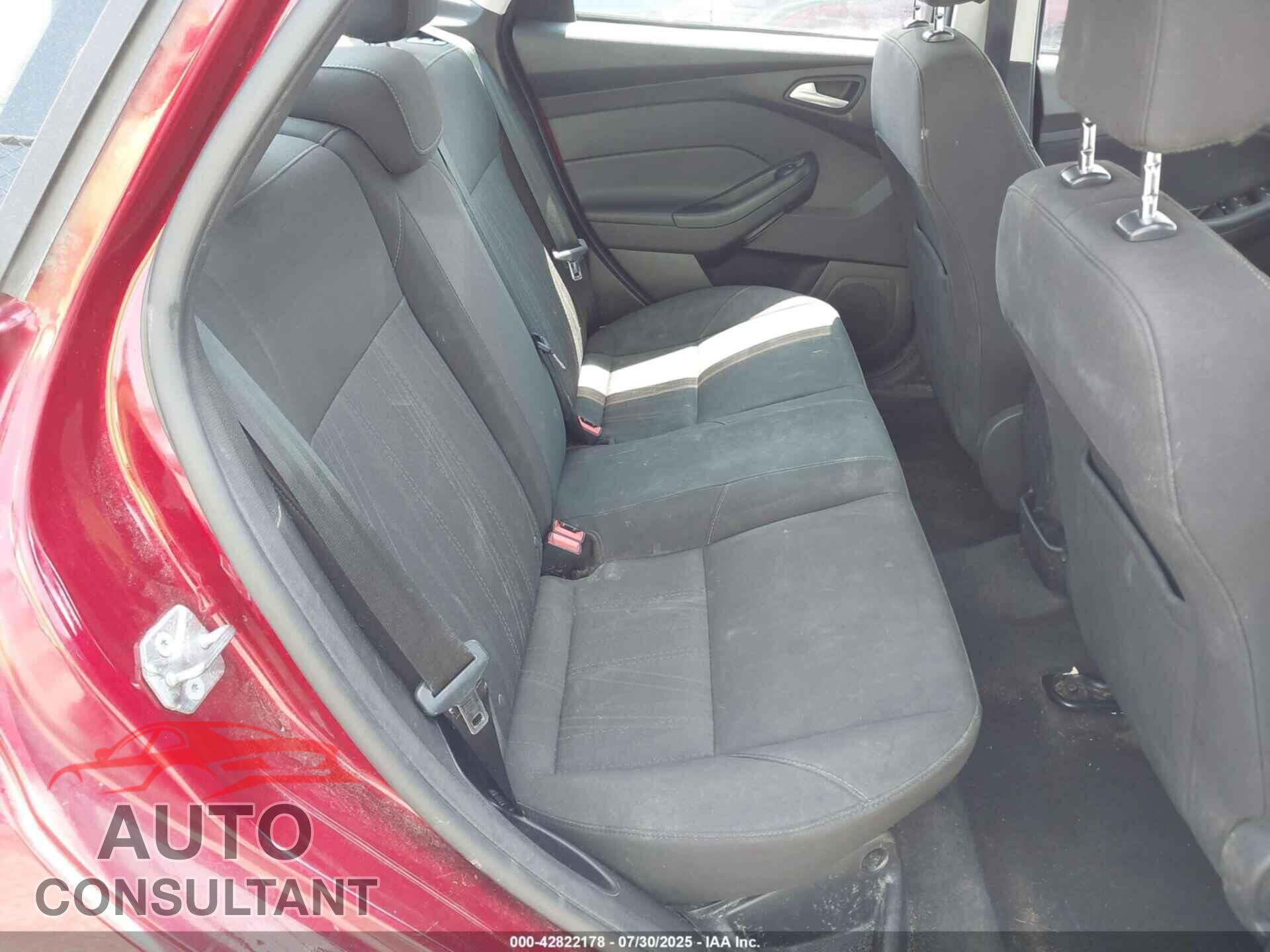 FORD FOCUS 2015 - 1FADP3FE1FL254010
