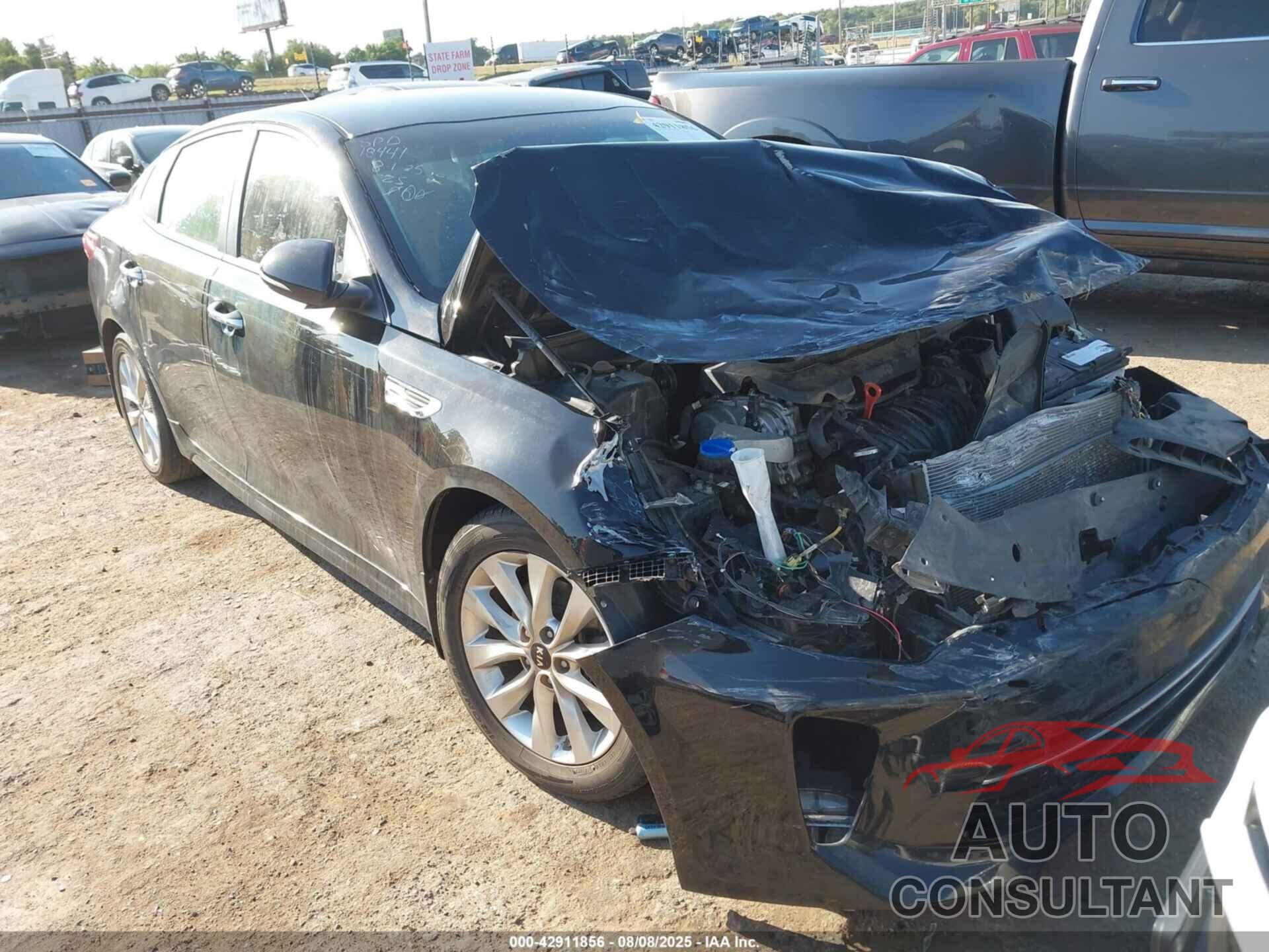 KIA OPTIMA 2018 - 5XXGT4L37JG211151