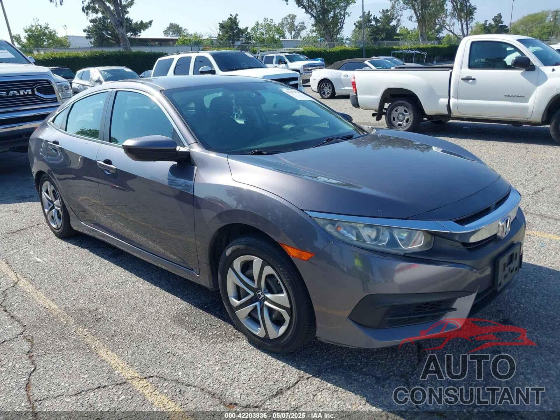 HONDA CIVIC 2018 - 2HGFC2F53JH501754