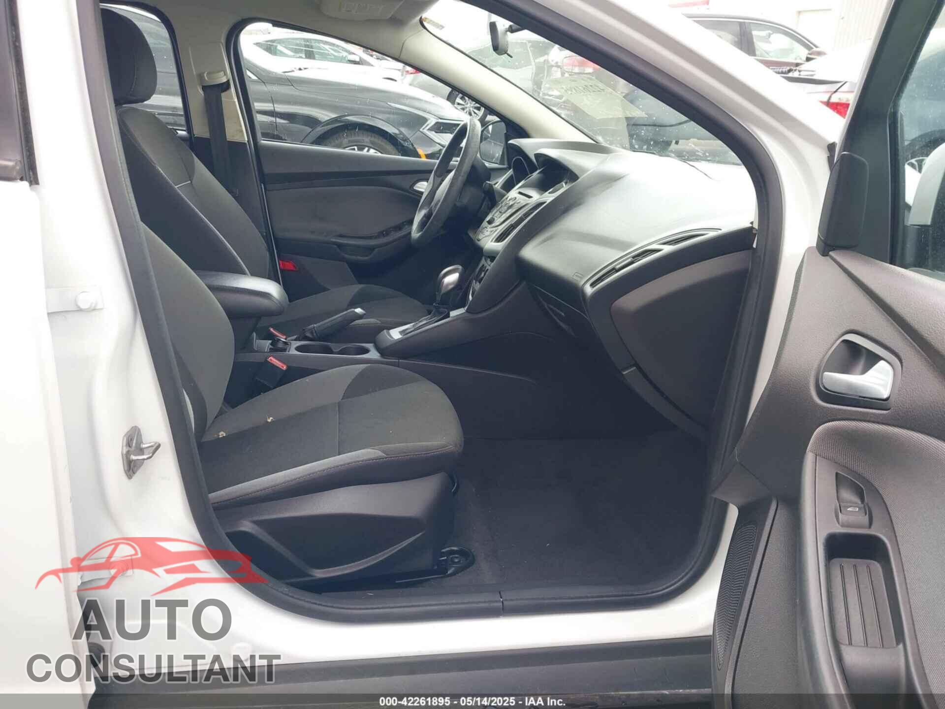 FORD FOCUS 2014 - 1FADP3F22EL163588