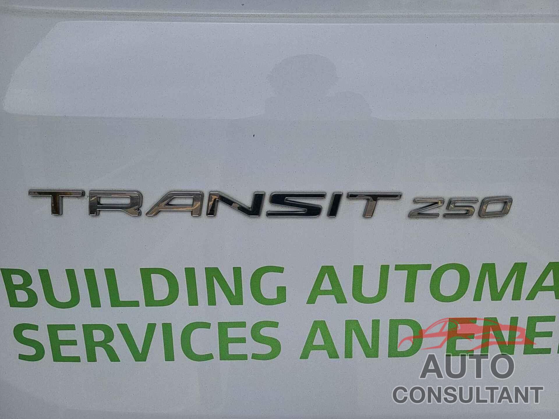 FORD TRANSIT 2018 - 1FTYR1YG7JKB52122