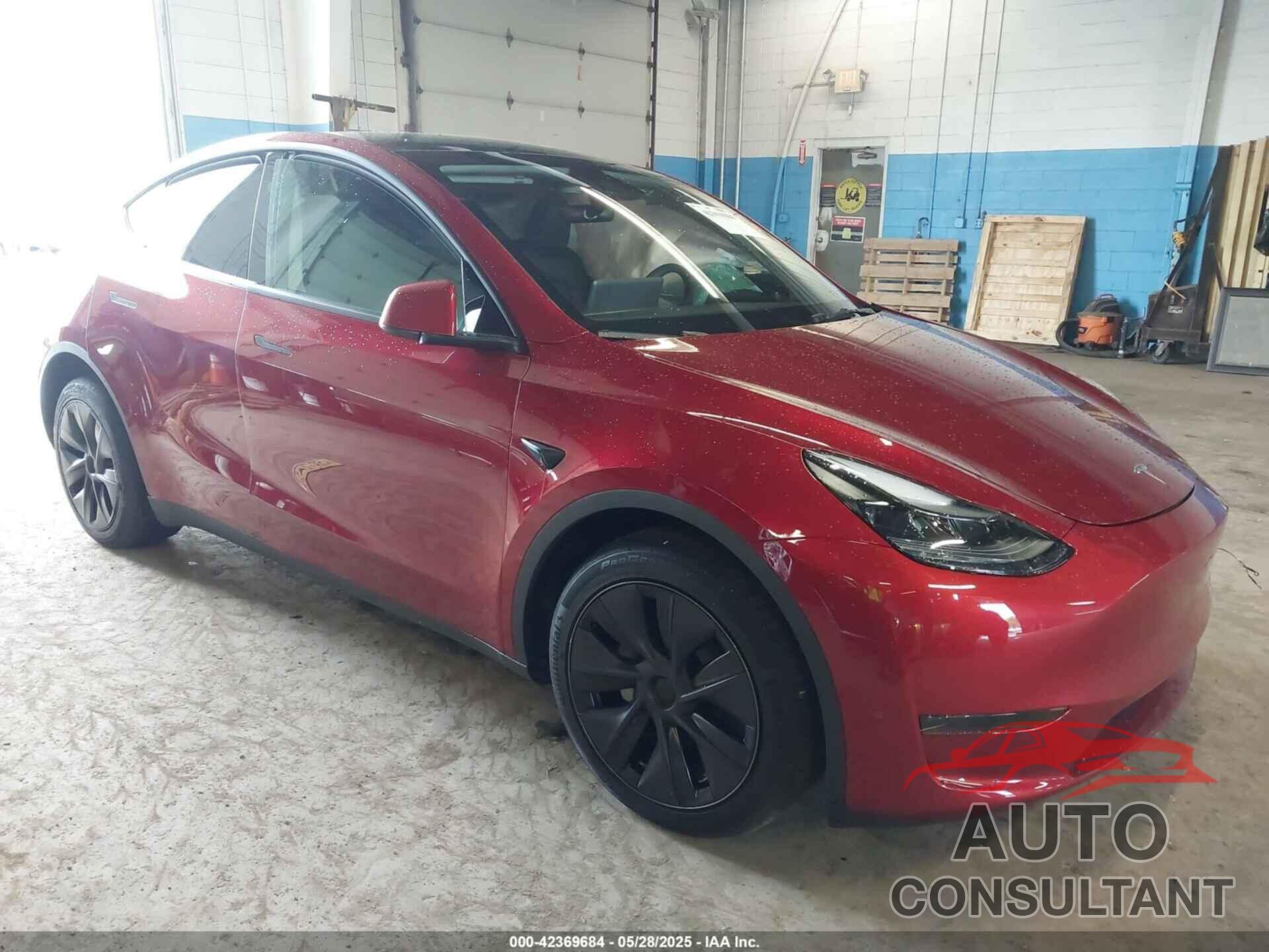 TESLA MODEL Y 2025 - 7SAYGDED9SF249180