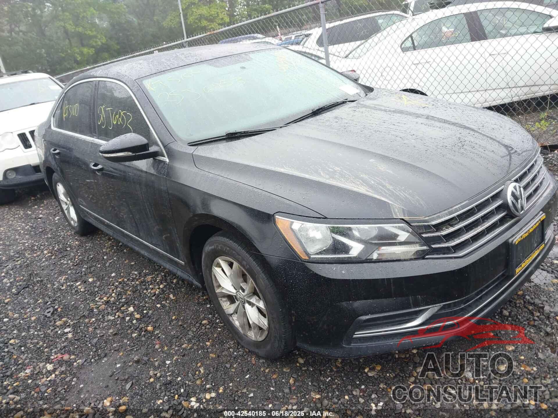 VOLKSWAGEN PASSAT 2016 - 1VWAT7A37GC018952