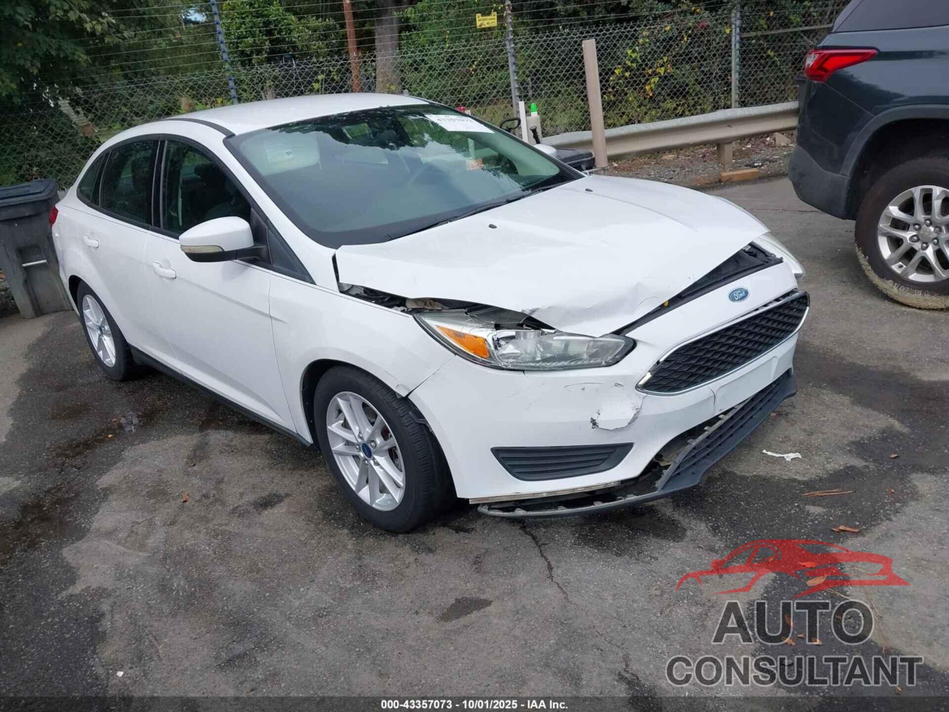 FORD FOCUS 2015 - 1FADP3FE2FL286111