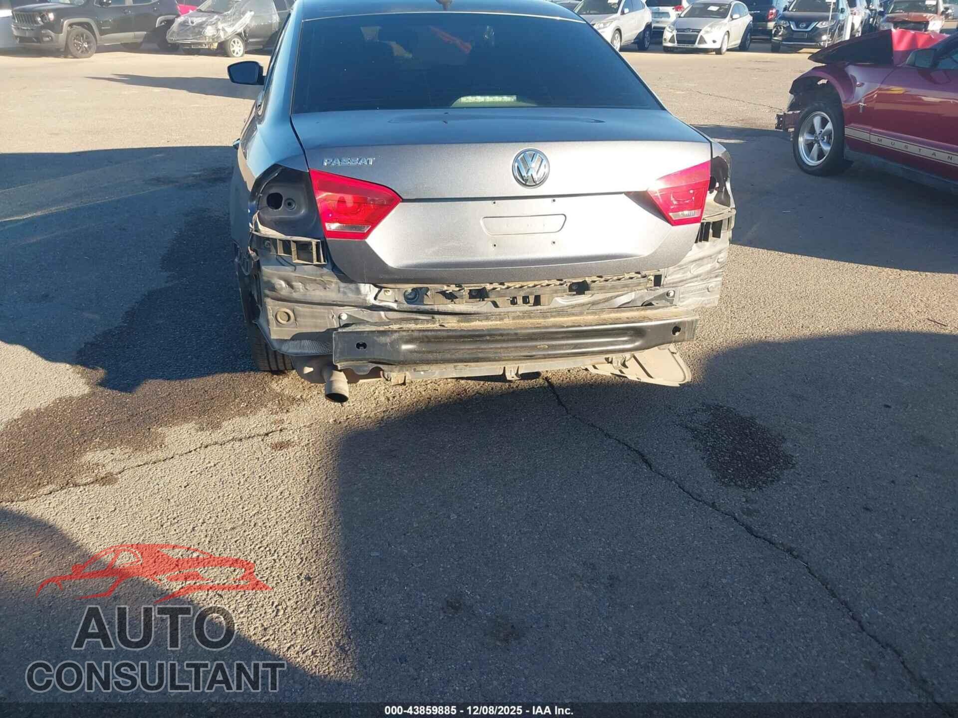 VOLKSWAGEN PASSAT 2014 - 1VWAP7A36EC006471