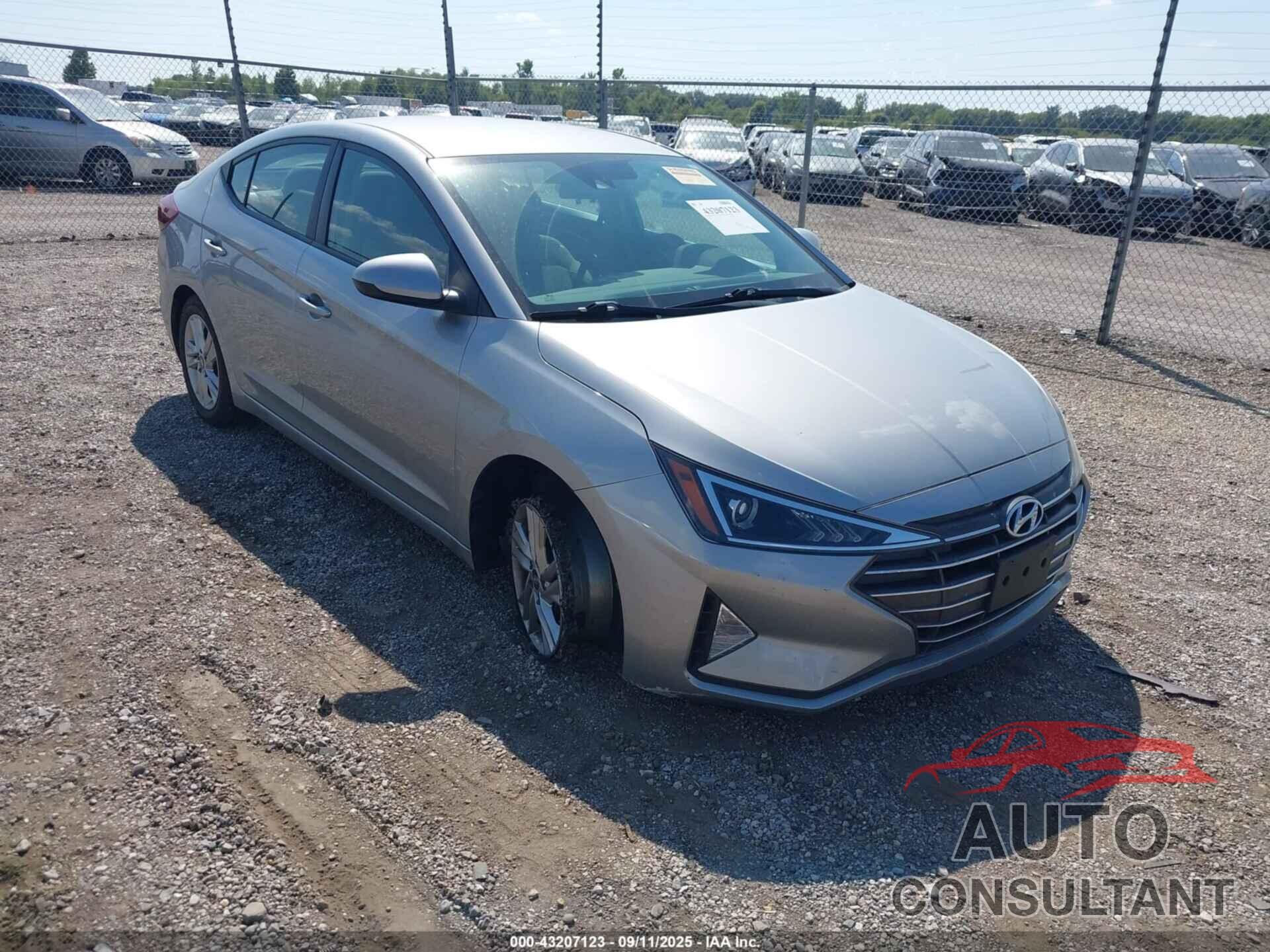 HYUNDAI ELANTRA 2020 - 5NPD84LF1LH575779