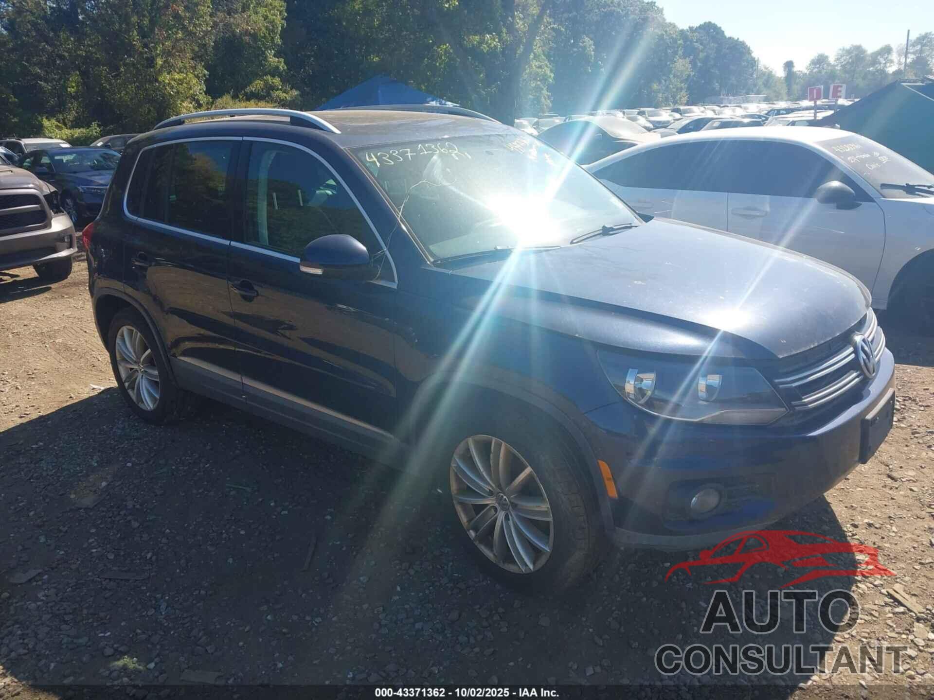 VOLKSWAGEN TIGUAN 2014 - WVGBV3AX8EW573932
