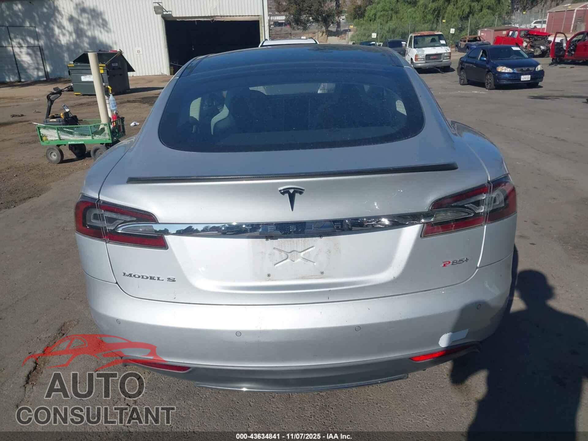 TESLA MODEL S 2013 - 5YJSA1DP6DFP20977