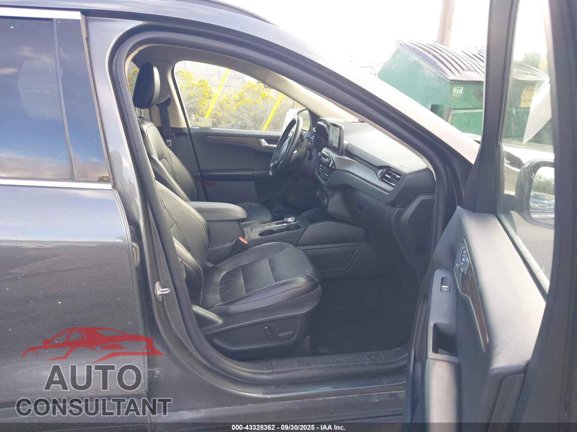 FORD ESCAPE 2020 - 1FMCU9J96LUA81355