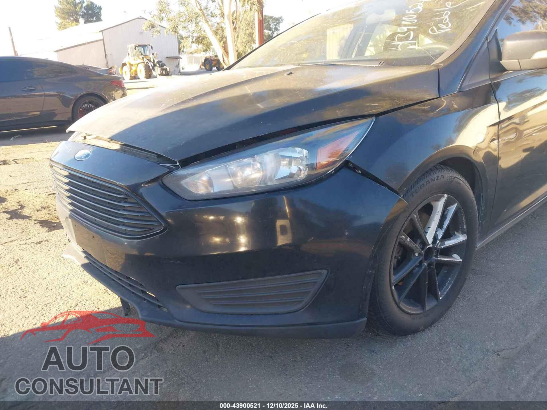 FORD FOCUS 2017 - 1FADP3K21HL246830