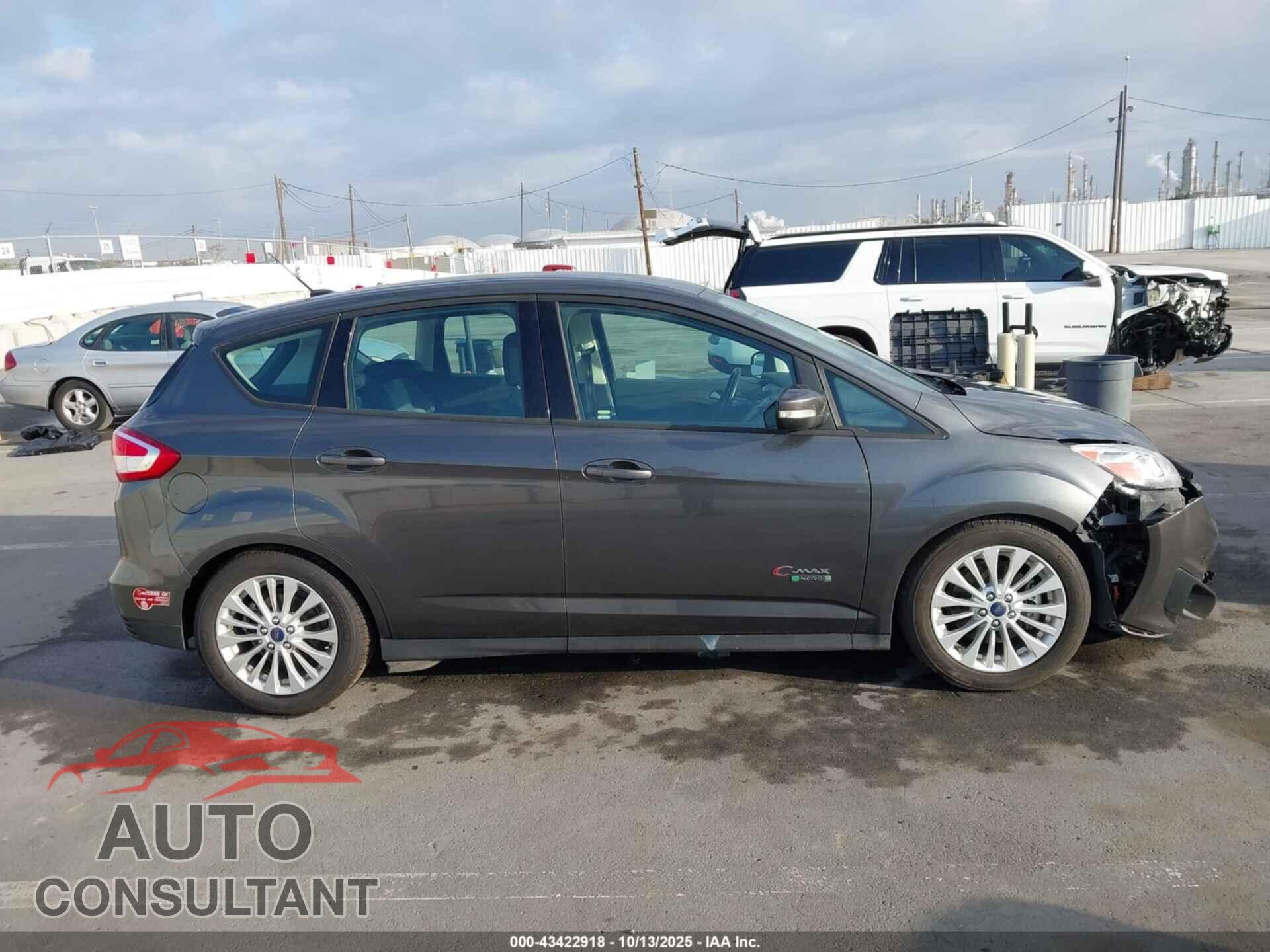 FORD C-MAX ENERGI 2017 - 1FADP5EU3HL102821