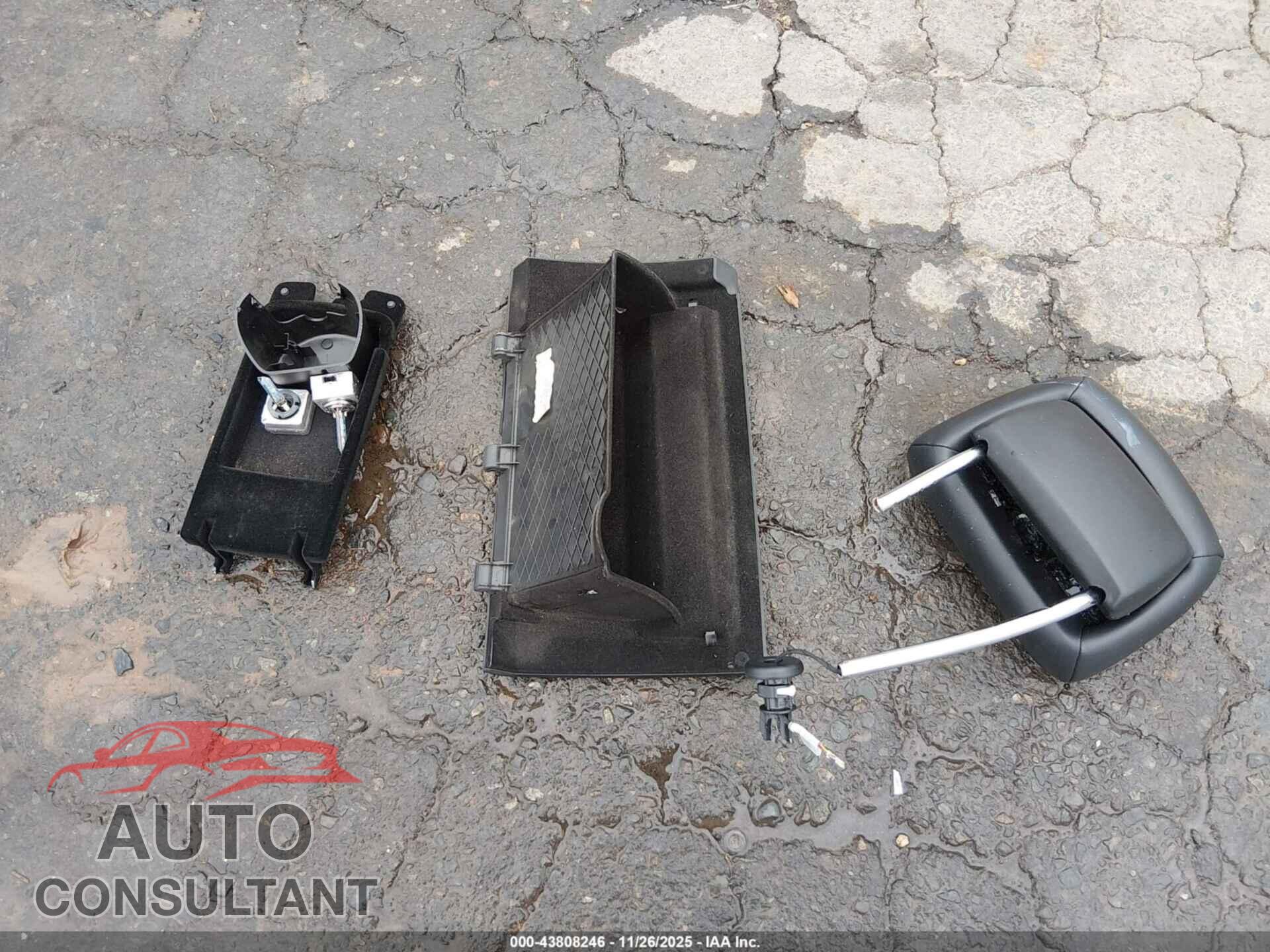 DODGE DURANGO 2015 - 1C4SDJCT8FC818351